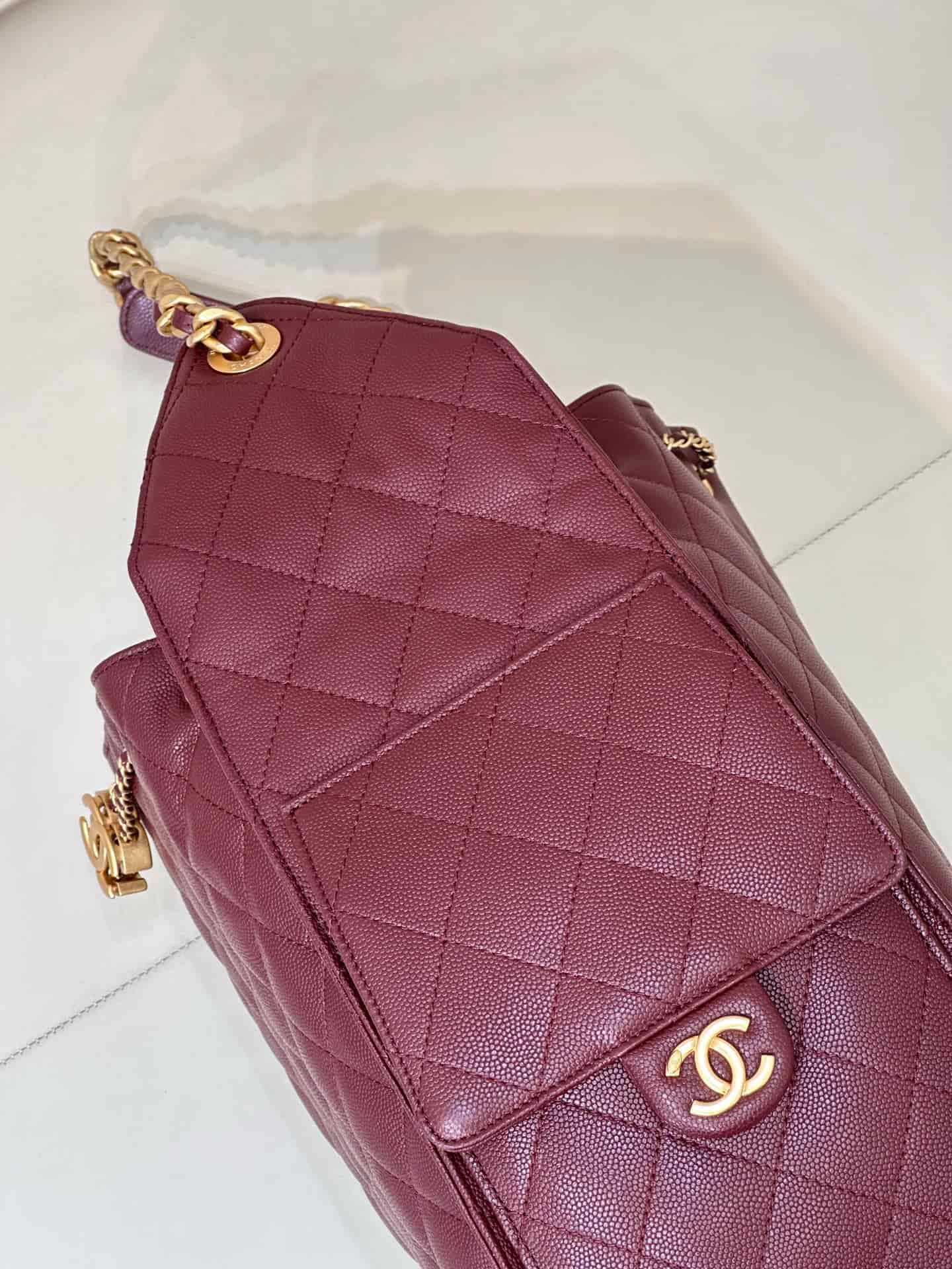 Chanel 25 Medium Hobo handbag AS5311 Grained Calfskin & Gold-tone Metal Burgundy TOP