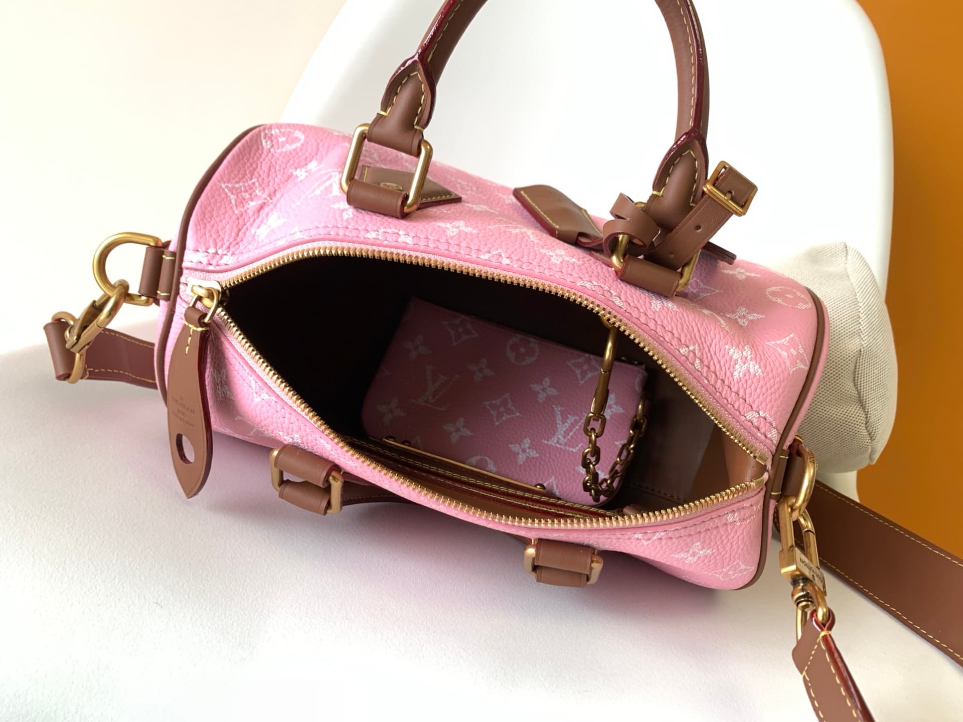 Louis Vuitton Speedy P9 Bandoulière 25 Pink Sakura Calf leather M15279 High