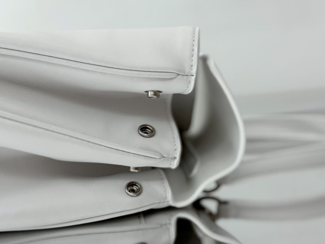 Balenciaga Rodeo Medium Bag in White Leather With Sliver-Tone Metal TOP
