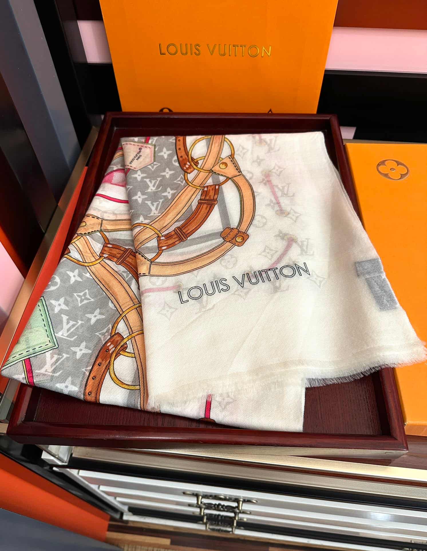 Louis Vuitton Flower And Straps Square
