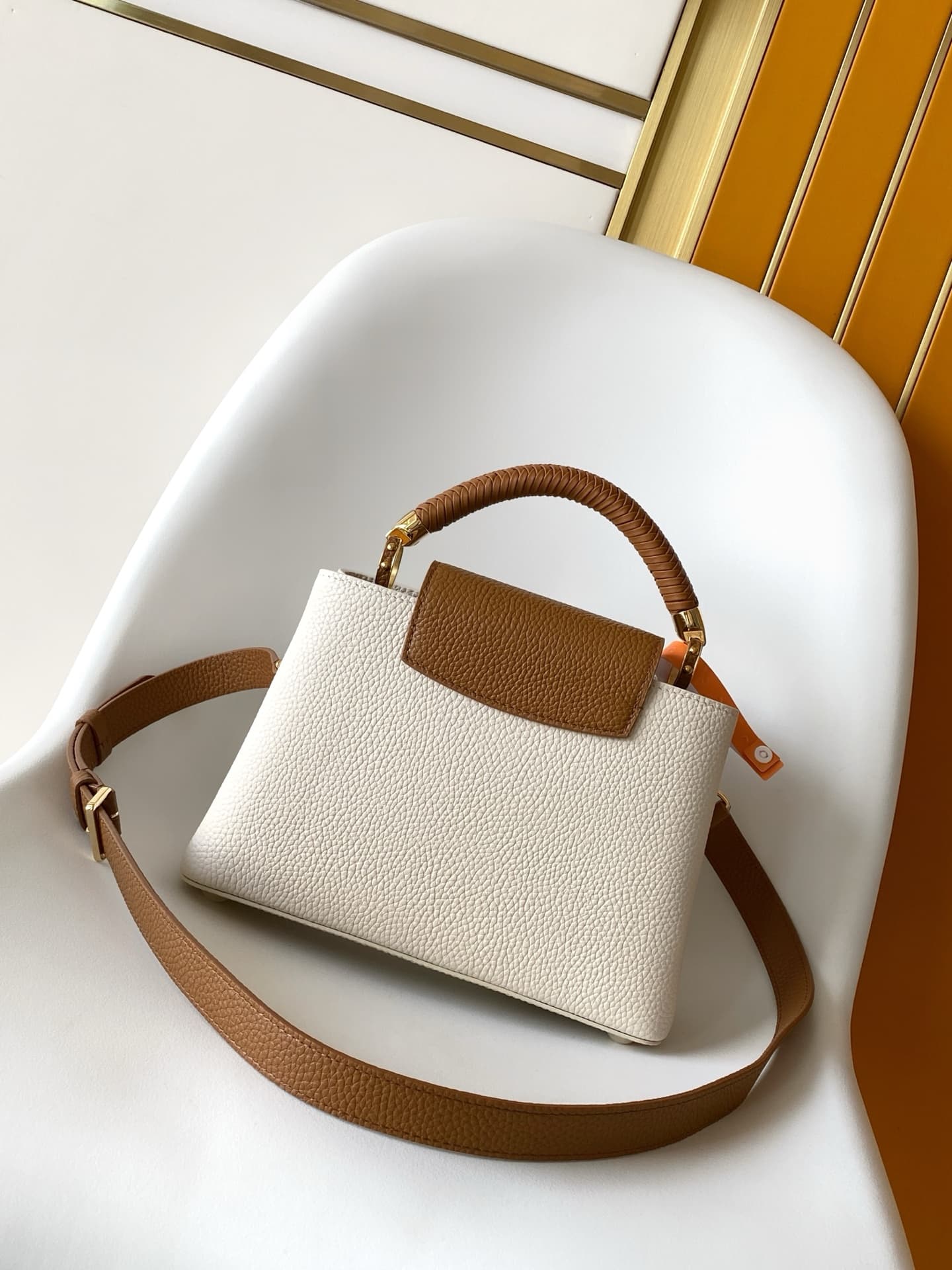 Louis Vuitton Capucines Cream/Arizona Beige Taurillon leather M25466 TOP