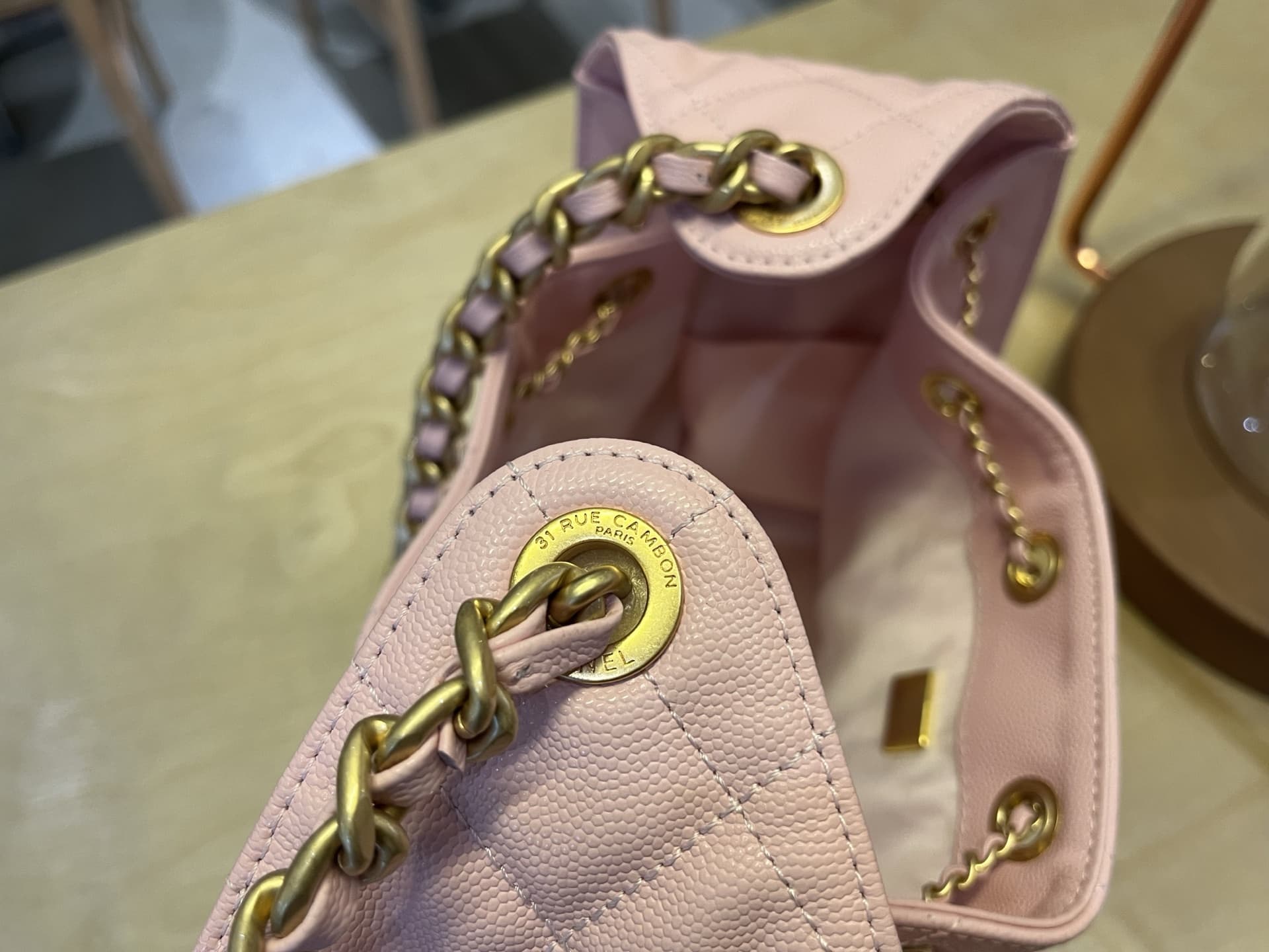 Chanel 25 Small Hobo handbag AS5293 Grained Calfskin & Gold-tone Metal Pink A