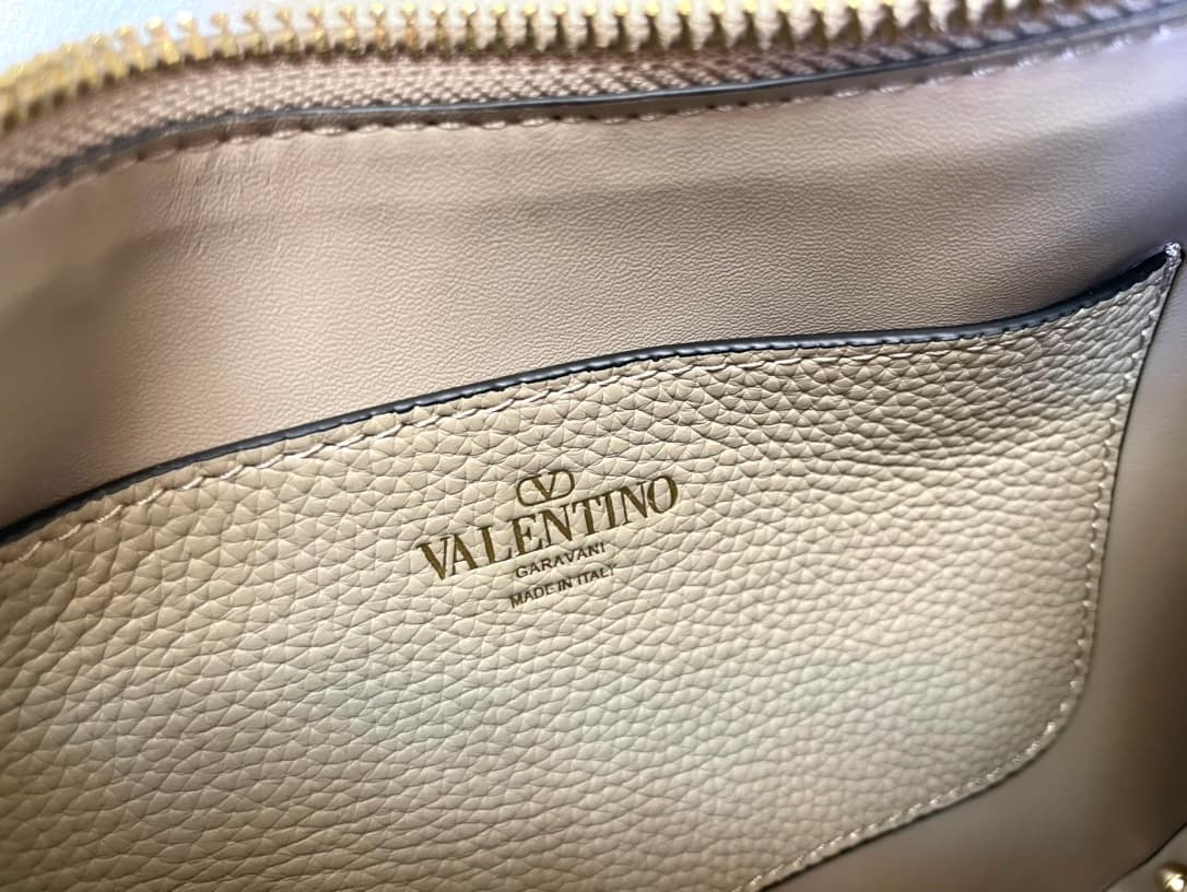 Valentino Garavani Rockstud Hobo bag in grainy beige calfskin high