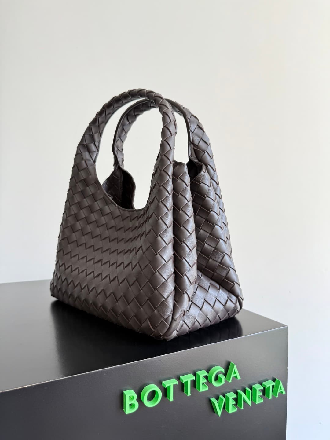 Bottega Veneta Medium Campana shoulder bag in Intrecciato leather Brown TOP