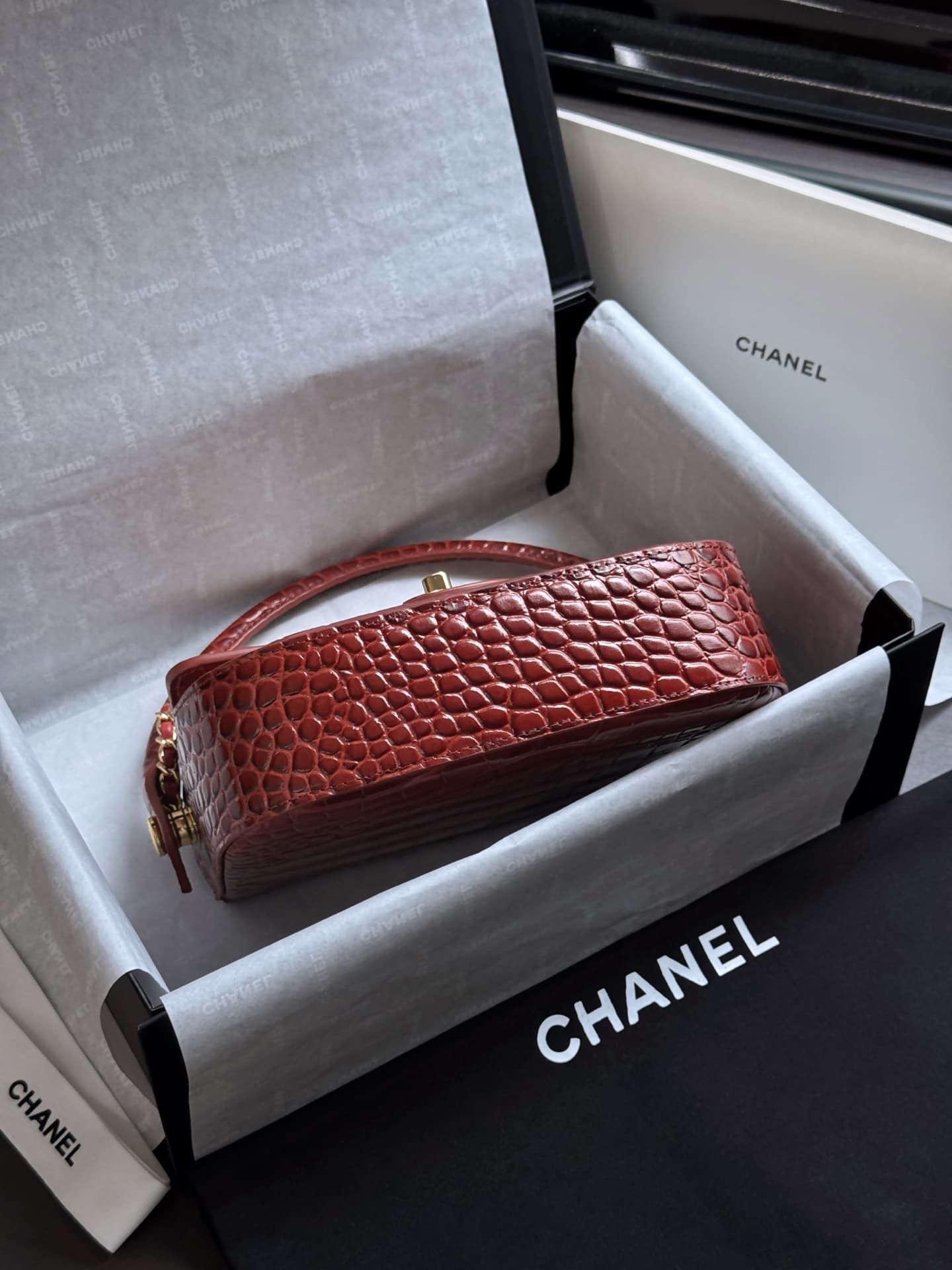 Chanel Mini Flap Bag with Top Handle Crocodile Embossed Calfskin & Gold-Tone Metal Red AS6424 A