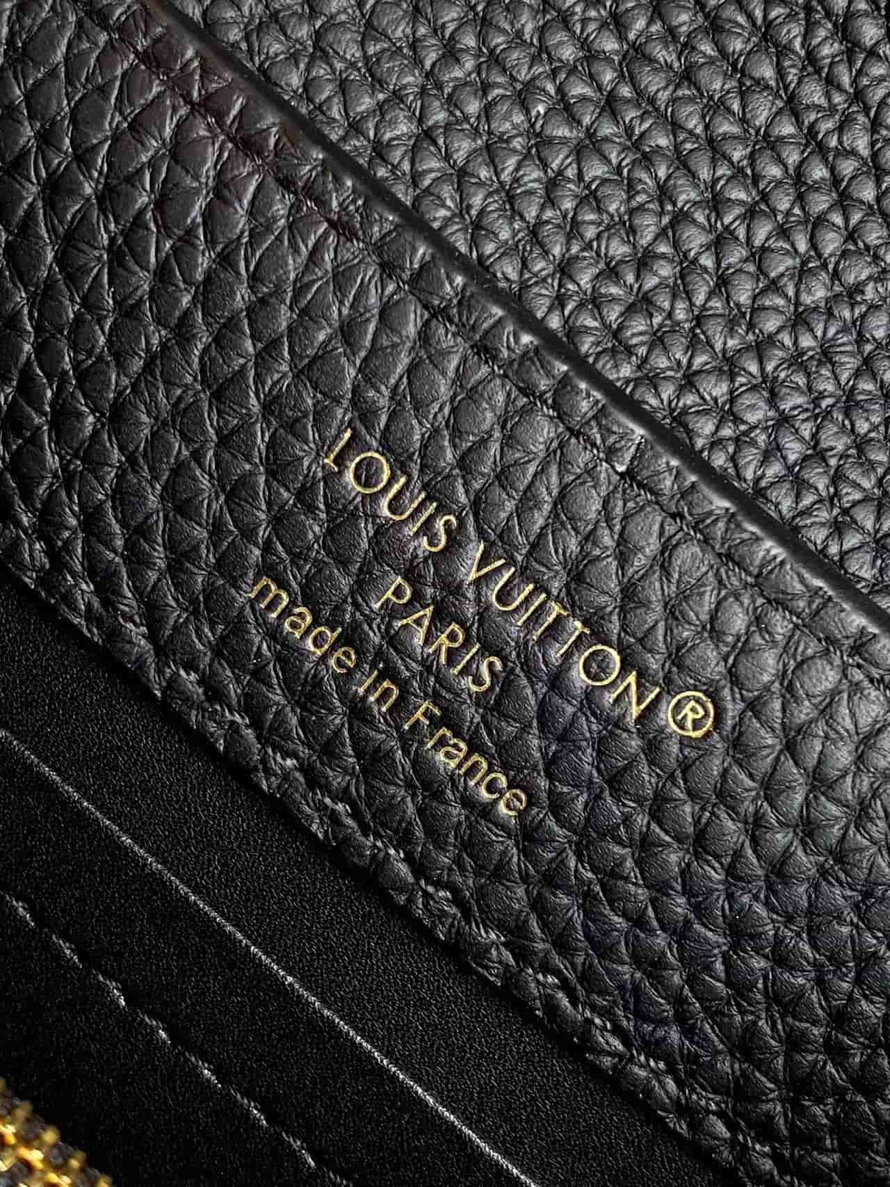 Louis Vuitton Capucines East West Mini Black Taurillon leather M29443 TOP