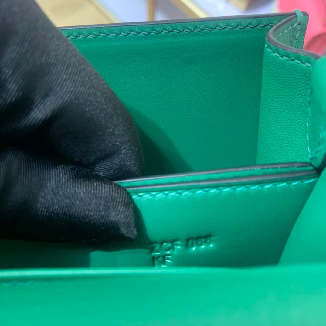 Hermes Roulis wallet in Menthe Green Calfskin Etoupe WAX Gold/Silver-Metal High