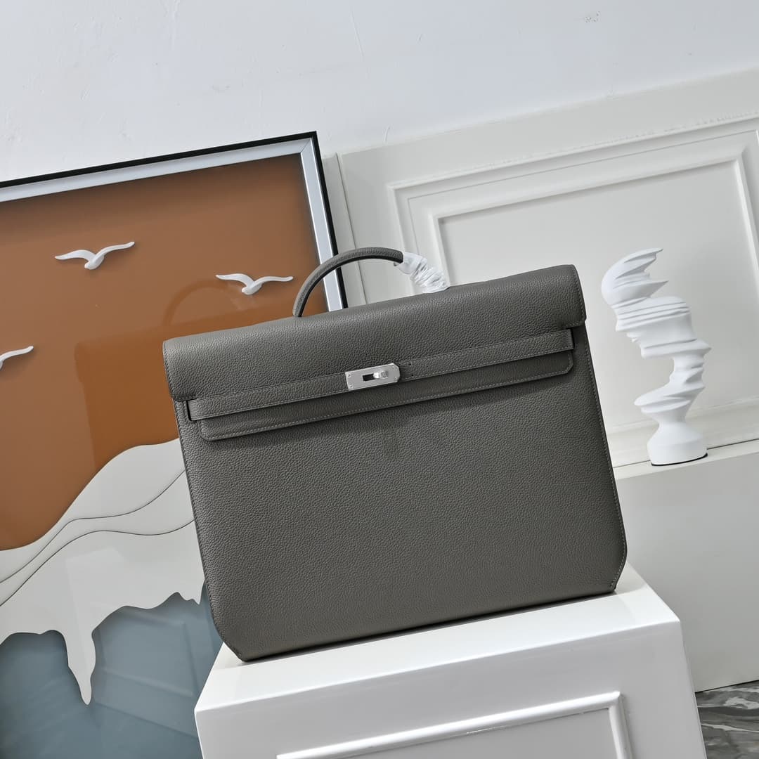 Hermes Kelly depeches Togo 36 briefcase In EtaIn Metal CalfskIn WAX High