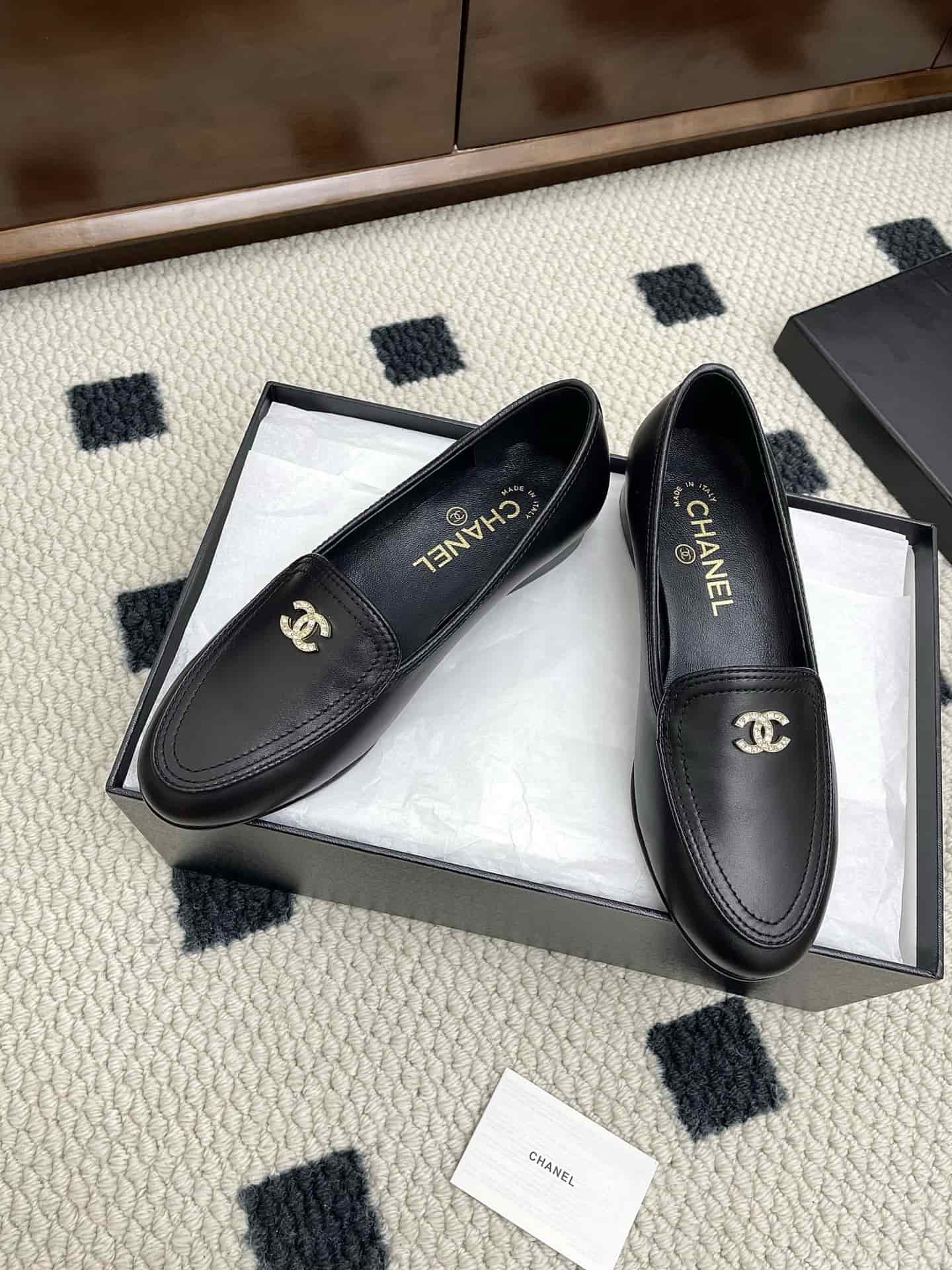 Chanel Lambskin CC Mocassin Loafers shoes Women