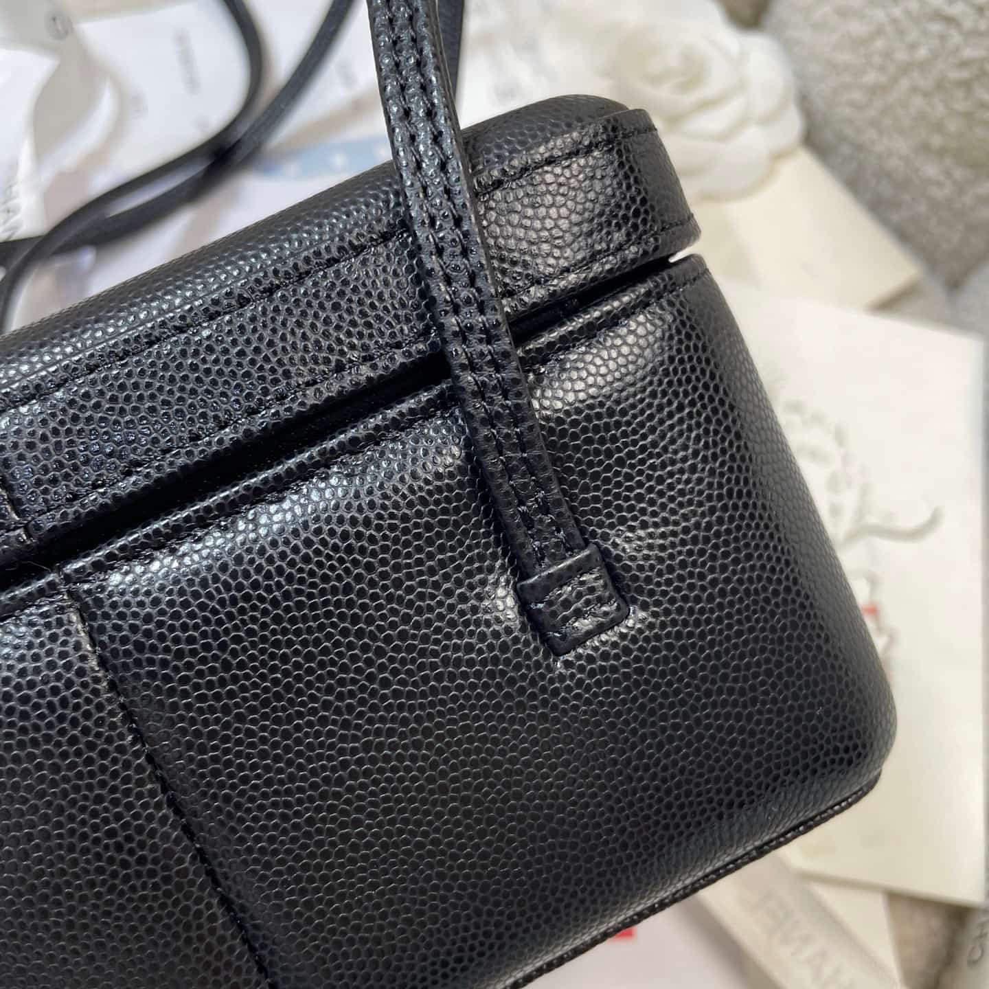 Chanel Long Vanity with Leather Strap Grained Shiny Calfskin & Gold-Tone Metal Black AP5067 A