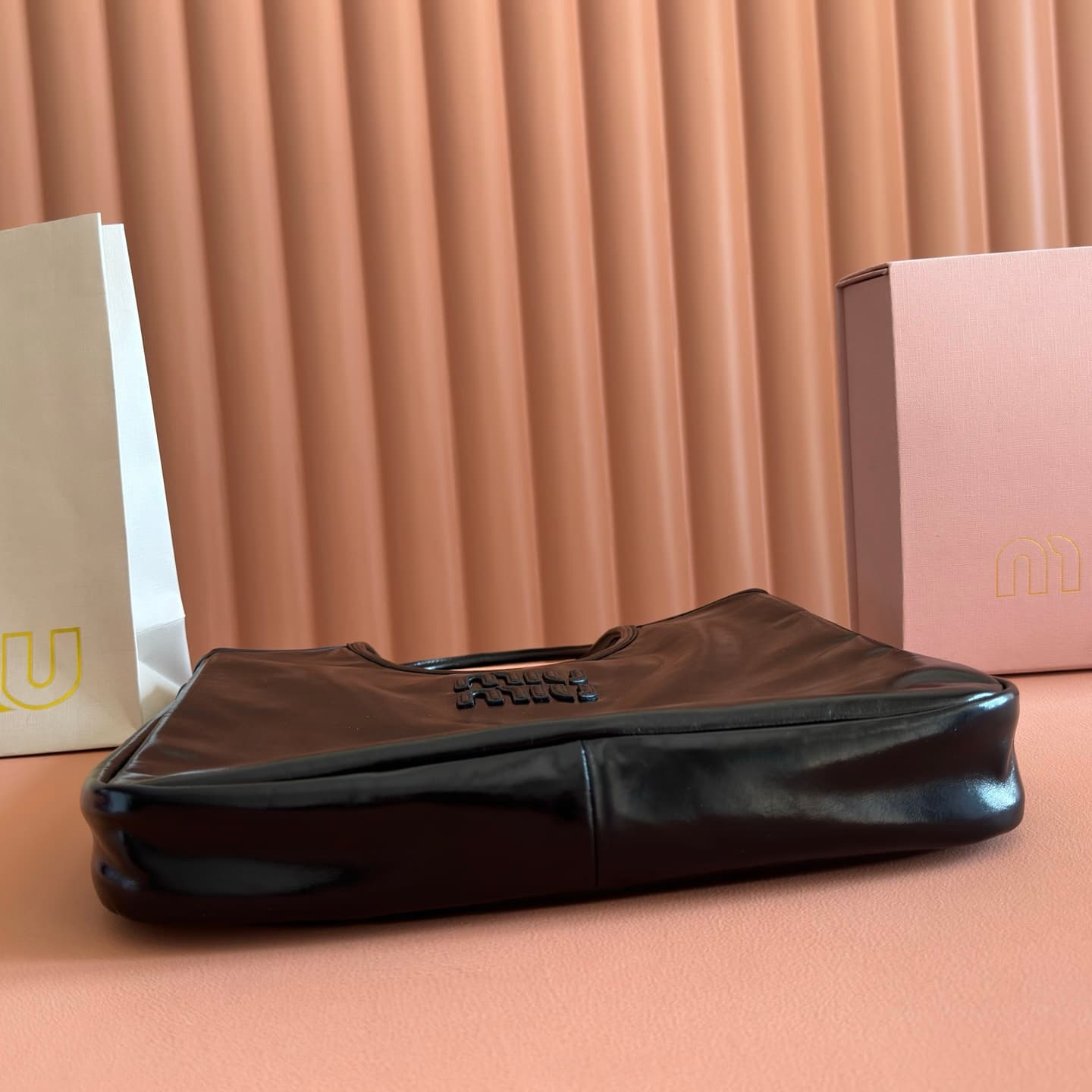 Miu Miu Ivy Calfskin leather bag Black 5BG231 TOP