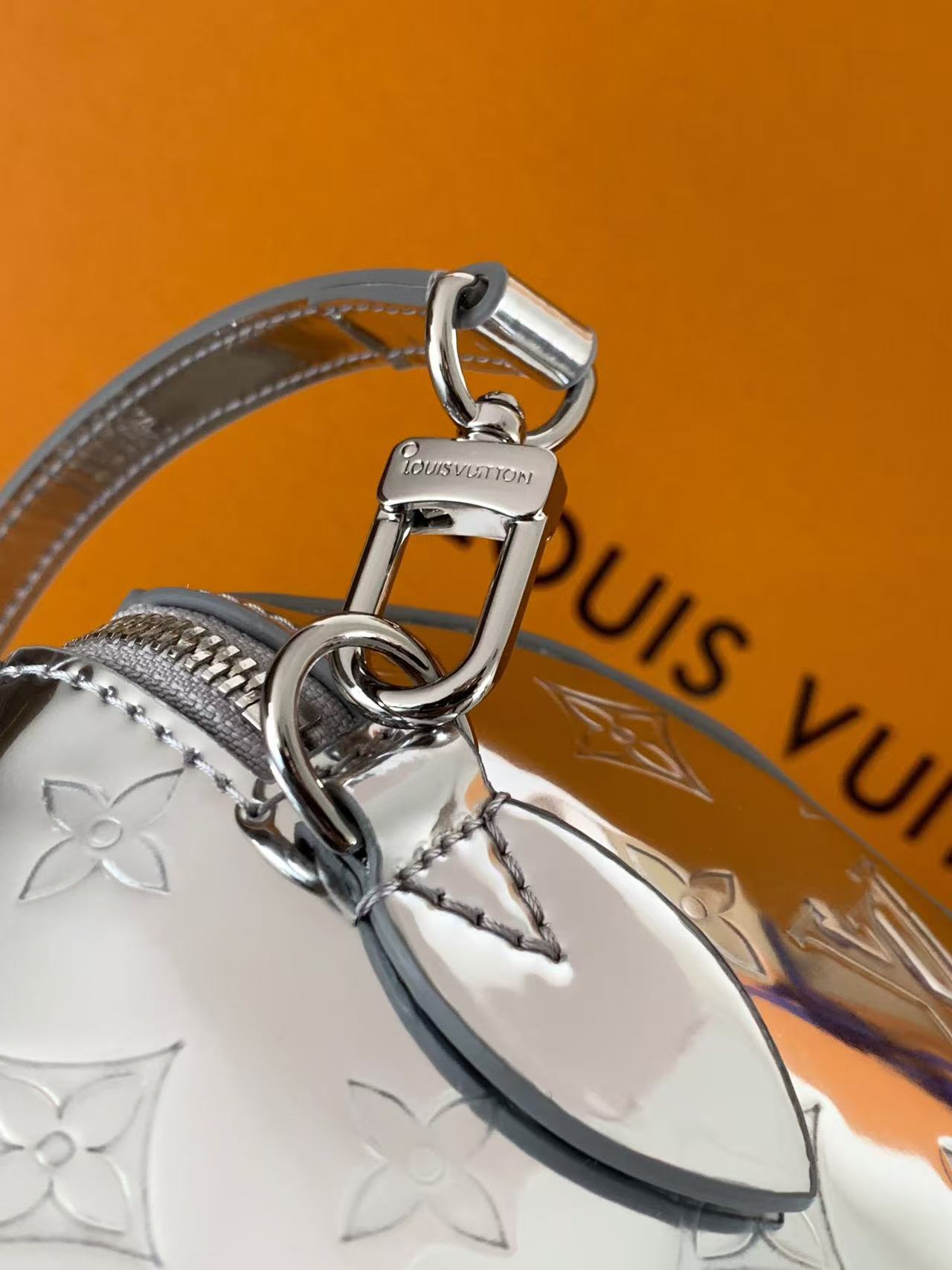 Louis Vuitton Speedy Bandoulière 20 Monogram embossed Coated canvas M11987 Silver High