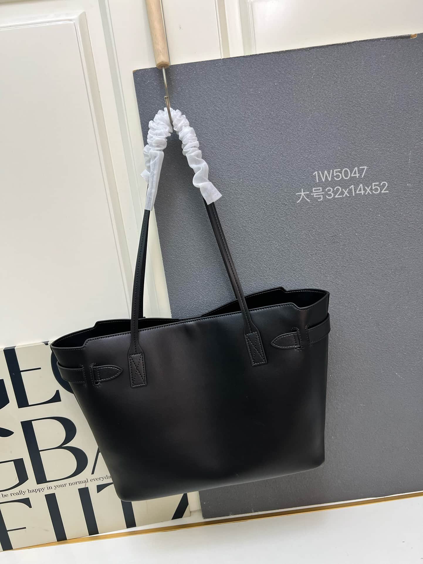 Balenciaga Bel Air Tote Bag Large in black smooth calfskin silver hardware 1W5047 High