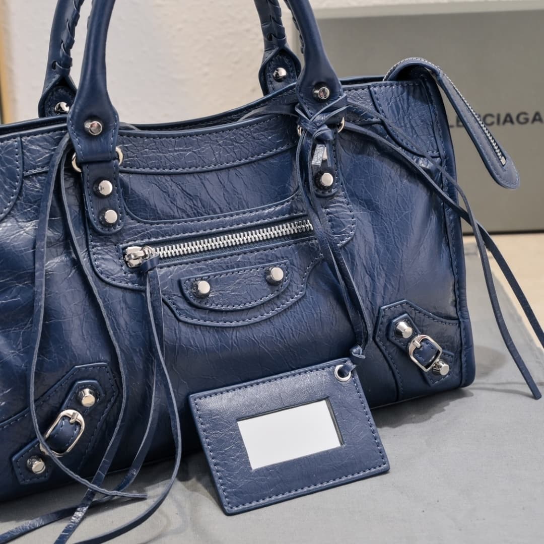WOMEN'S LE CITY SMALL BAG Lambskin & Silver Metal High