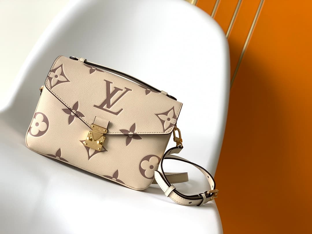 Louis Vuitton Pochette Métis Bicolor Monogram Empreinte Leather M45596 High