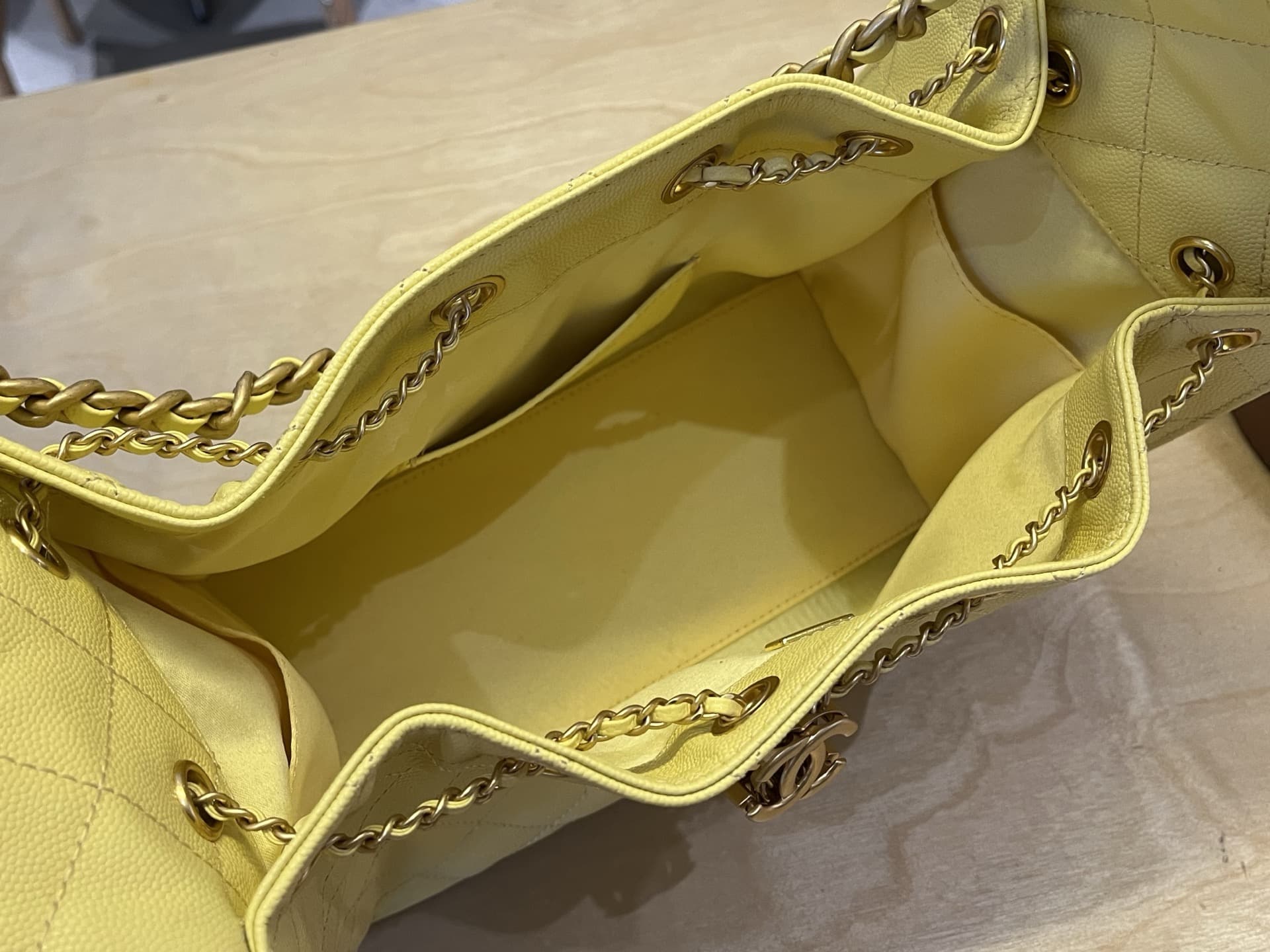 Chanel 25 Small Hobo handbag AS5293 Grained Calfskin & Gold-tone Metal Yellow A