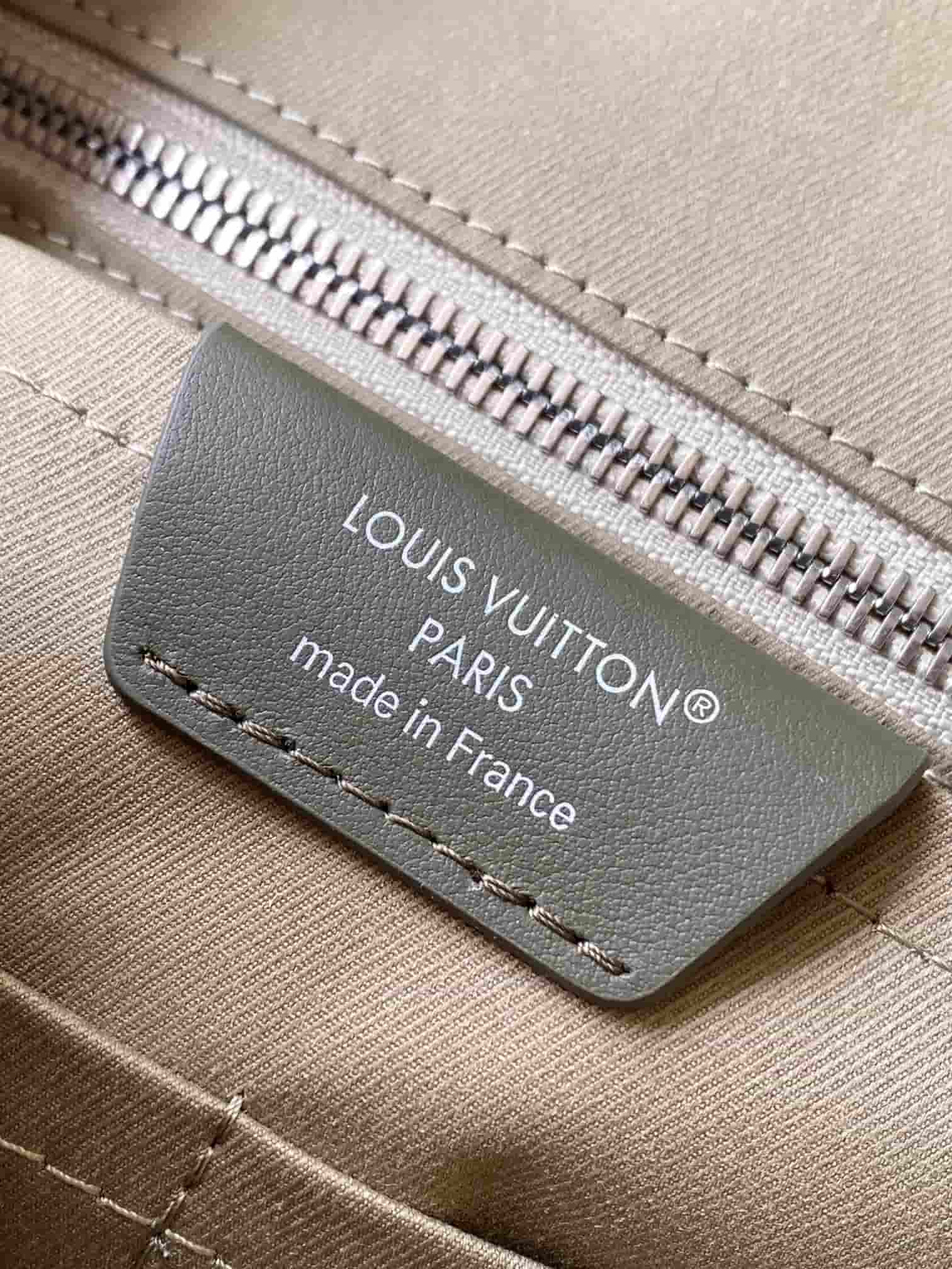 Louis Vuitton Christopher MM Khaki Green Monogram Eclipse coated canvas M28633 TOP