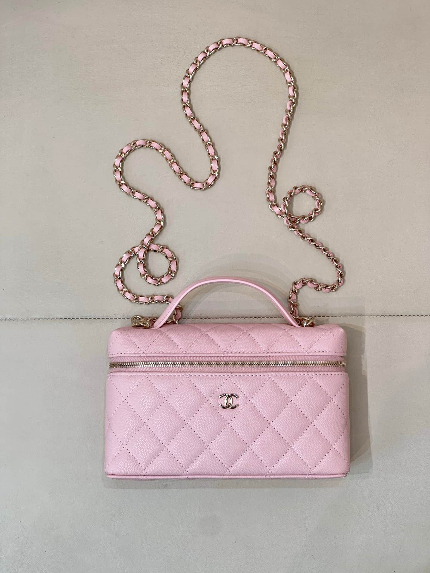 Chanel Classic Vanity with Chain Grained Calfskin & Gold-Tone Metal Pink AP4385 TOP