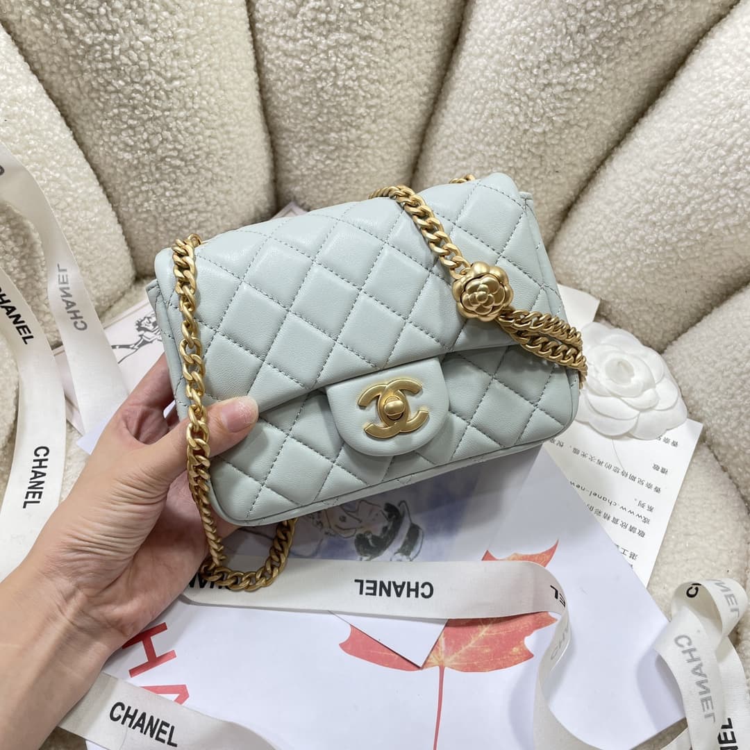 Chanel SUPERMINI FLAP BAG AS4040 Lambskin & Gold-Tone Metal Blue-I A