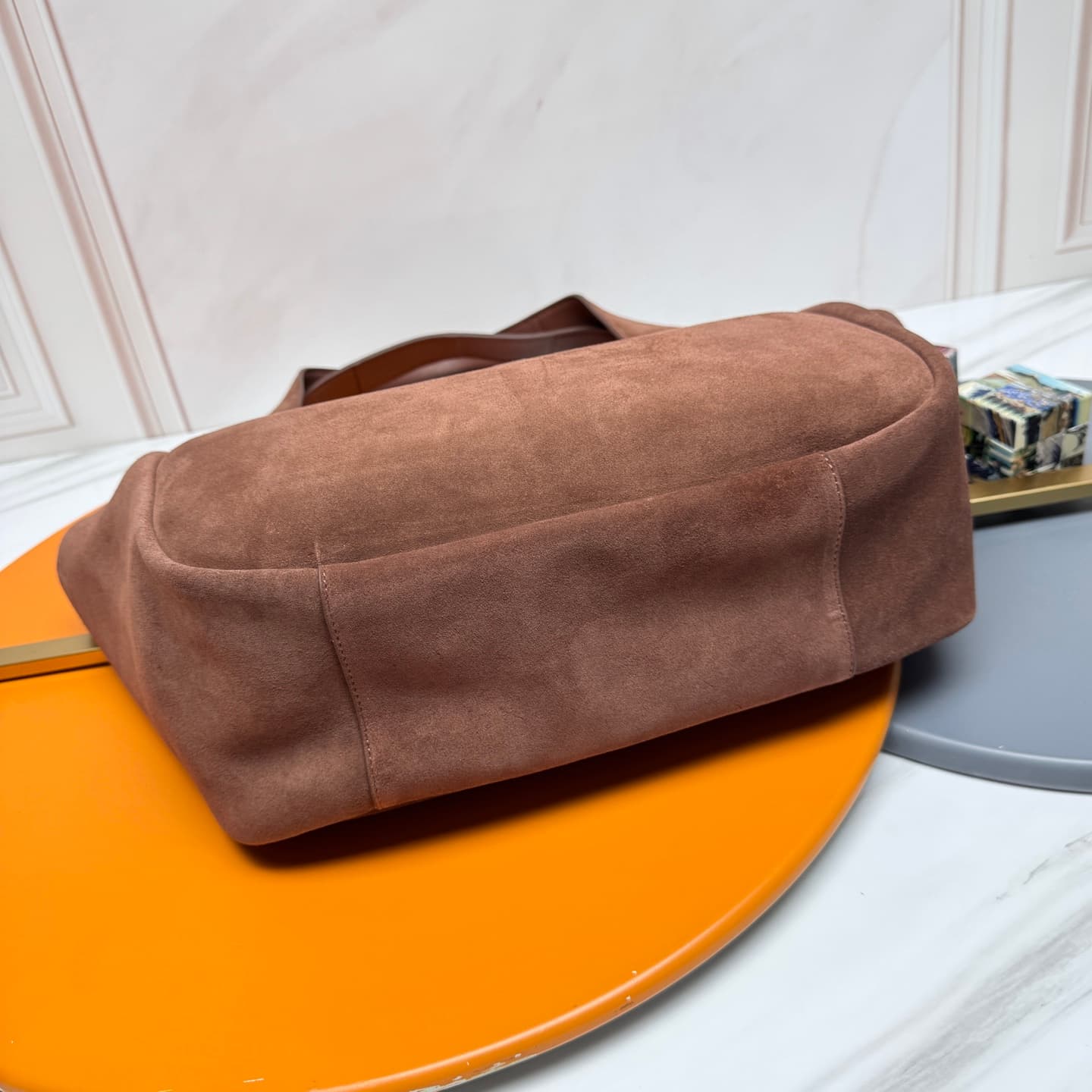LE 5 À 7 BEA in suede CARAMEL COGNAC 763435 TOP