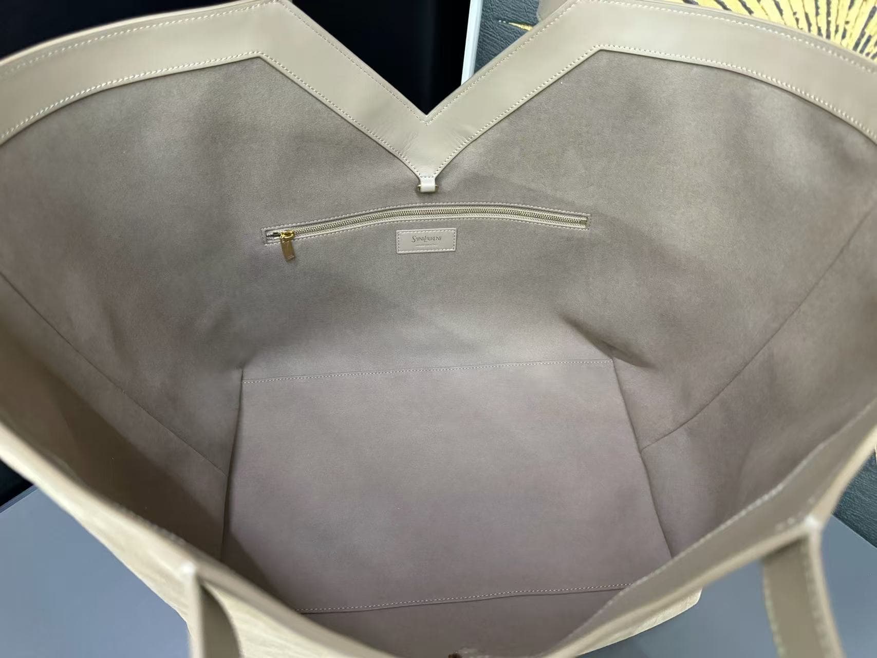 Saint Laurent Y tote in suede in Grey High