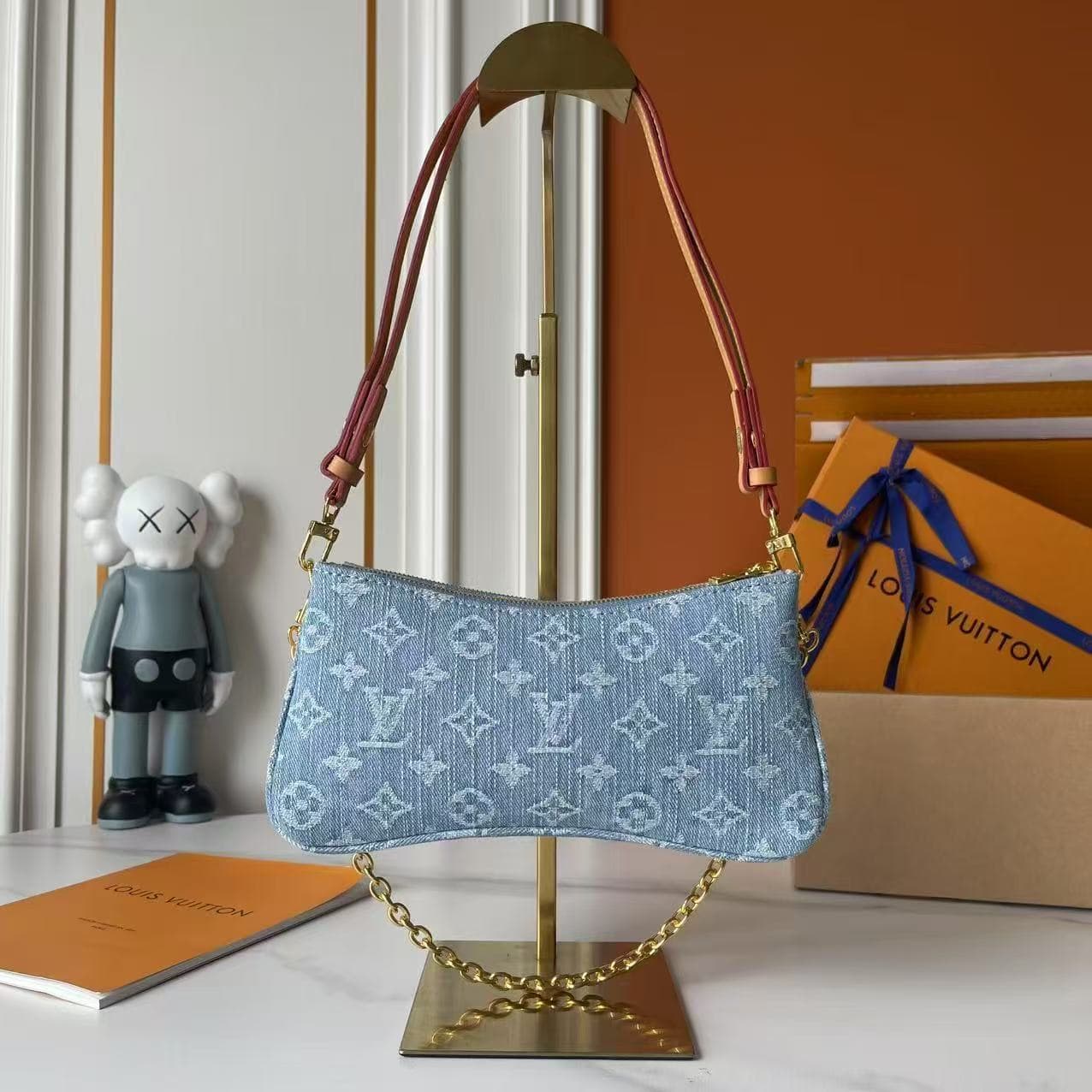 Louis Vuitton Pochette Liv Monogram Denim Blue M83532 Mid