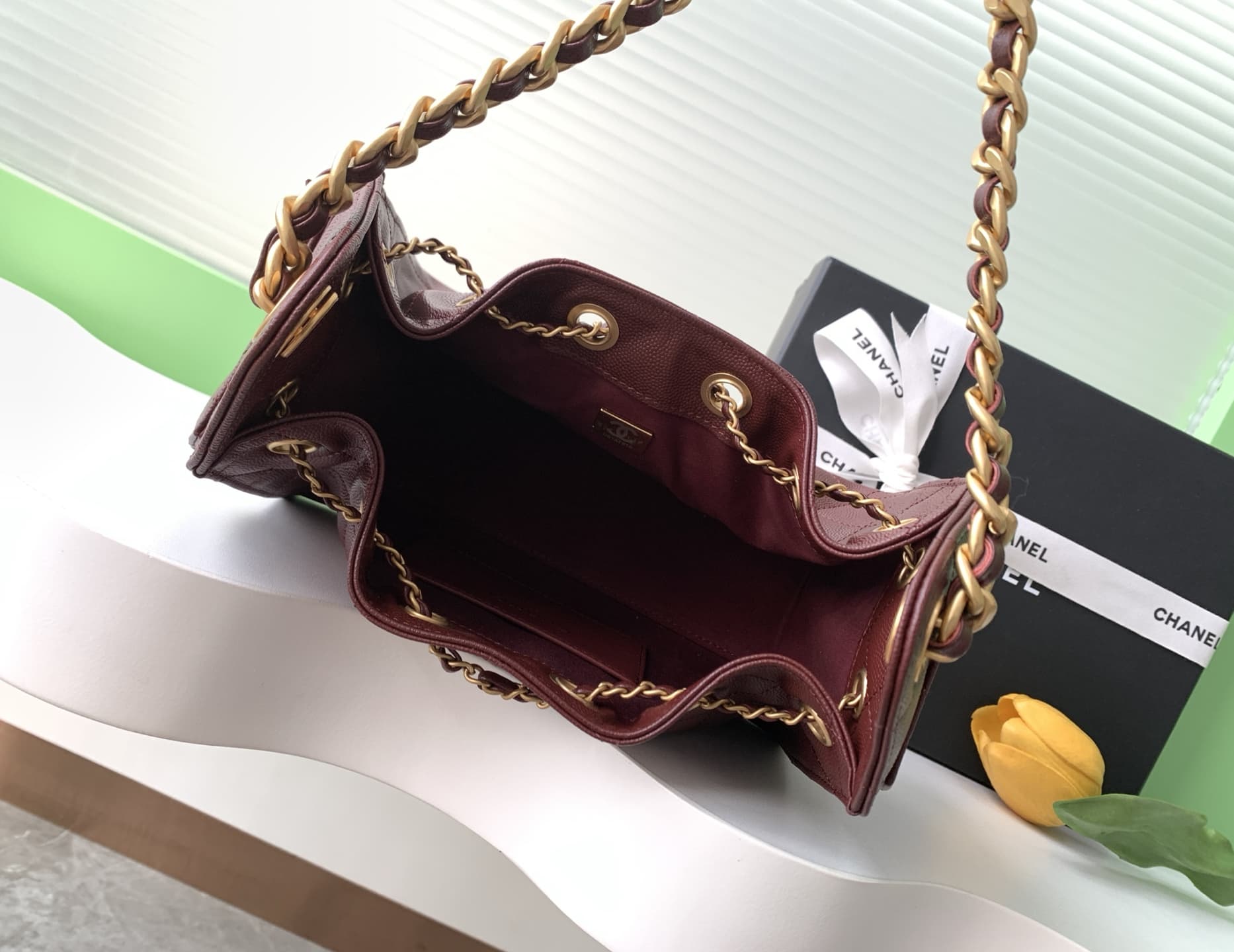 Chanel 25 Mini Hobo handbag AS5631 Grained calfskin & gold-tone metal Burgundy A