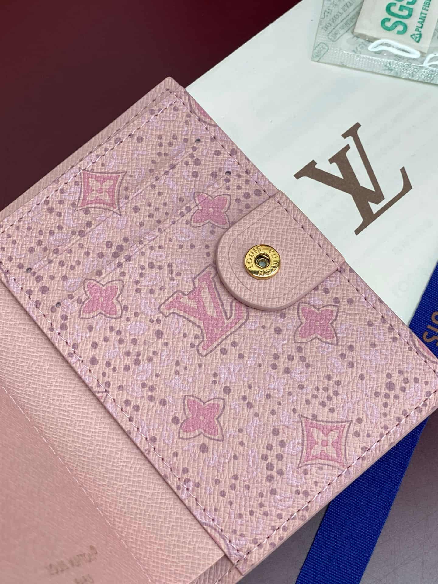Louis Vuitton Lisa Wallet Damier Azur/Light Bliss/Cream Coated canvas N40921 High
