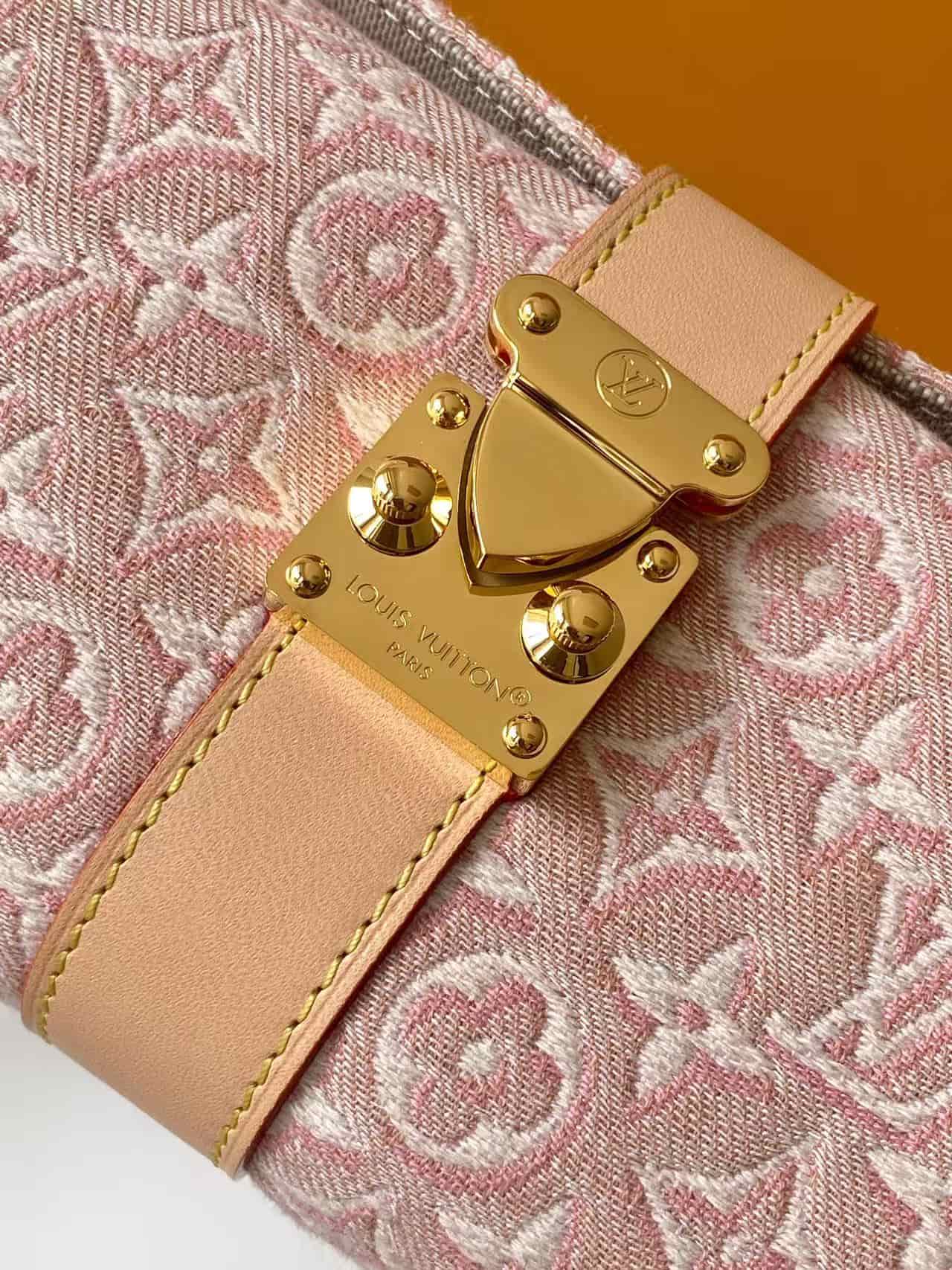 Louis Vuitton Pochette Mia Pouch Monogram Emblème Rose Ribbon Pink M2A382 High