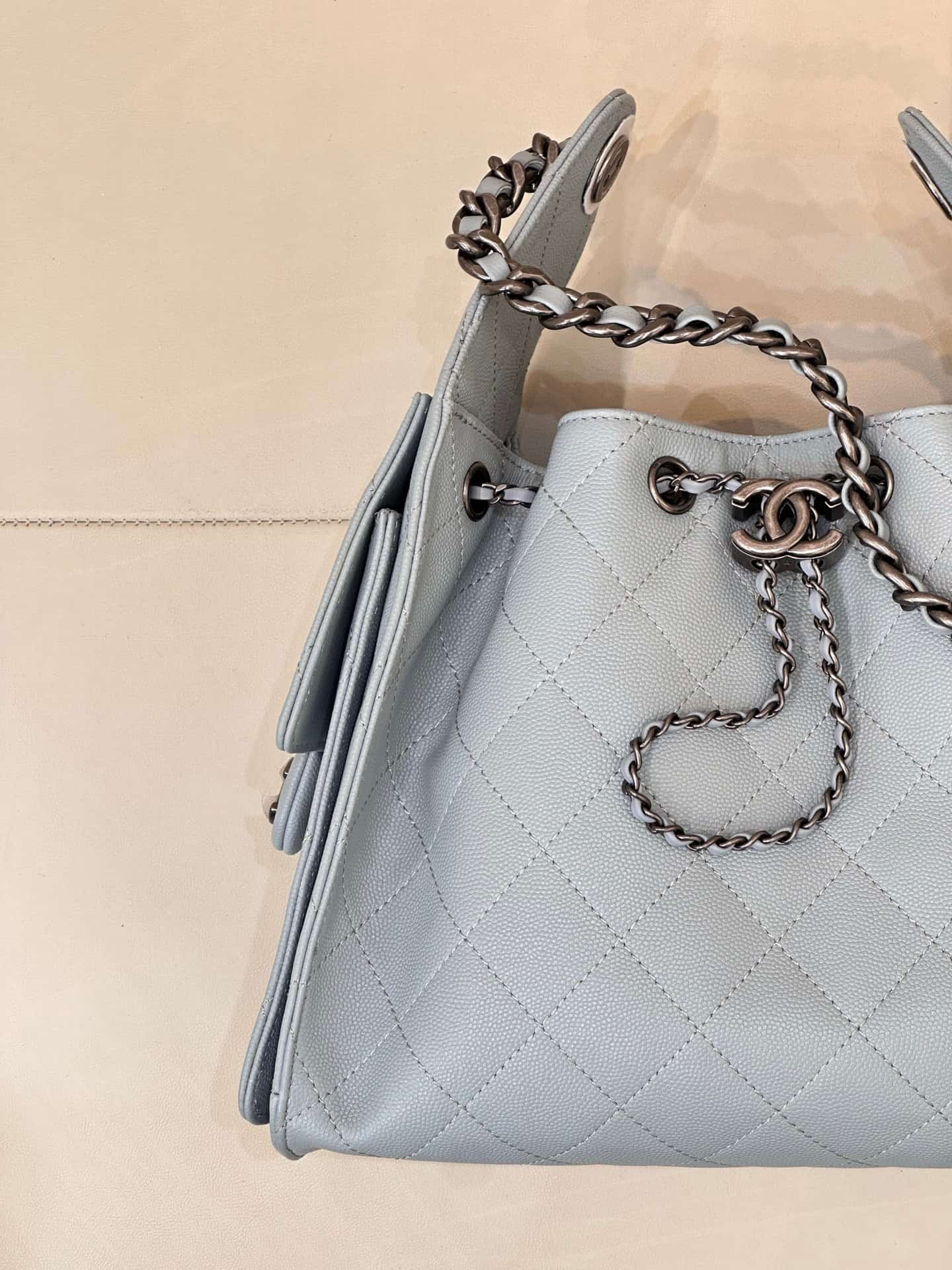 Chanel 25 Small Hobo handbag AS5293 Grained Calfskin & Antiqued Silver Metal Grey TOP