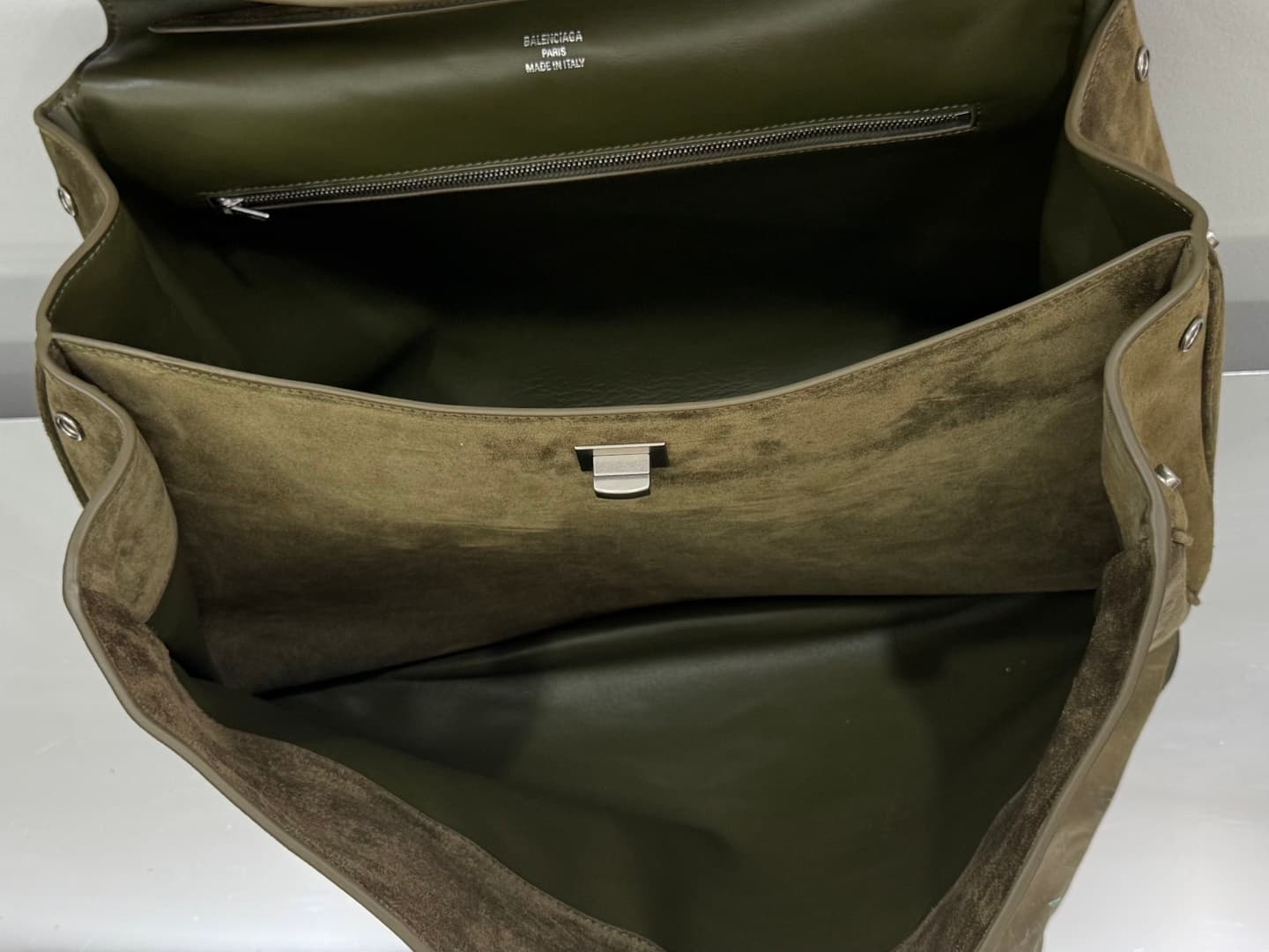Balenciaga Rodeo Large Bag in Khaki Waxed Suede Calfskin With Silver-Tone Metal TOP