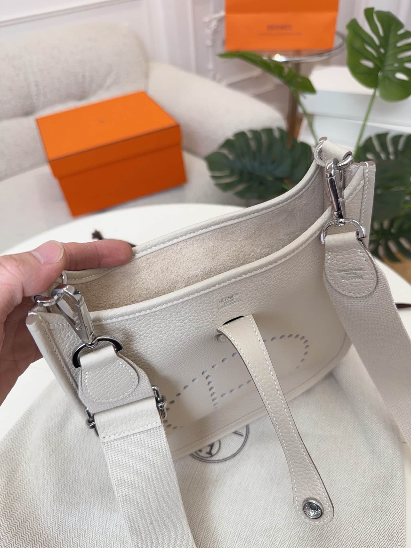 Hermes Evelyne Mini 23 Bag Calfskin In Craie WAX High