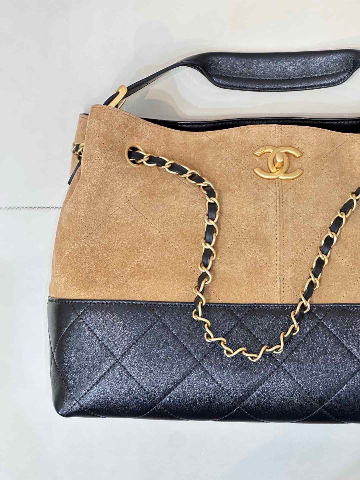 Chanel Small Shopping Bag Suede Calfskin Shiny Lambskin & Gold-Tone Metal AS5634 Beige & Black TOP