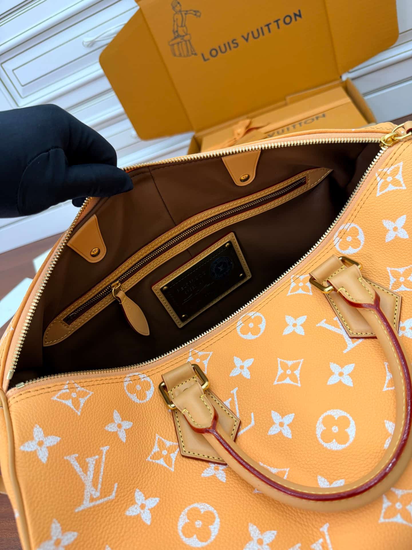 Louis Vuitton Speedy P9 Bandoulière 40 Summer Peach Calf leather M13919 TOP