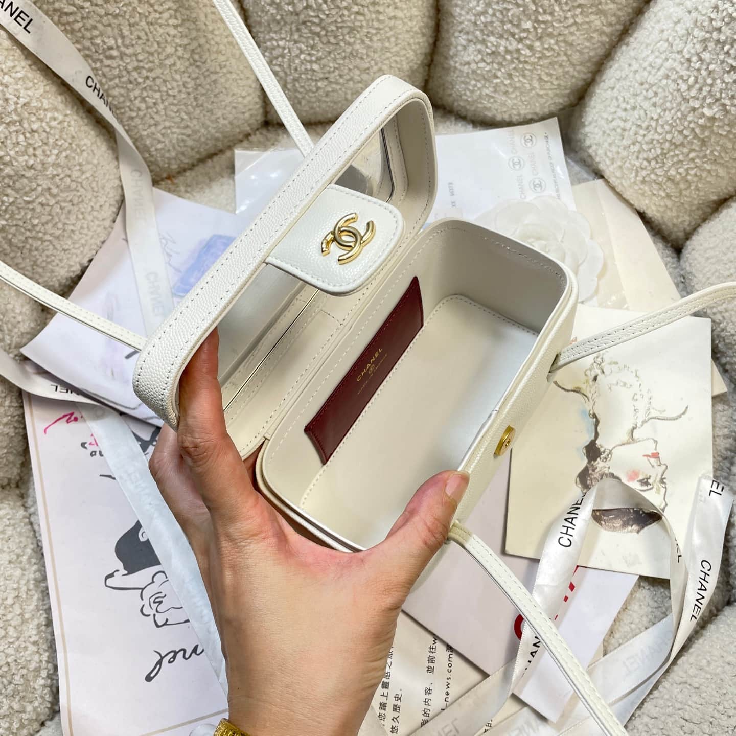 Chanel Long Vanity with Leather Strap Grained Shiny Calfskin & Gold-Tone Metal White AP5067 A