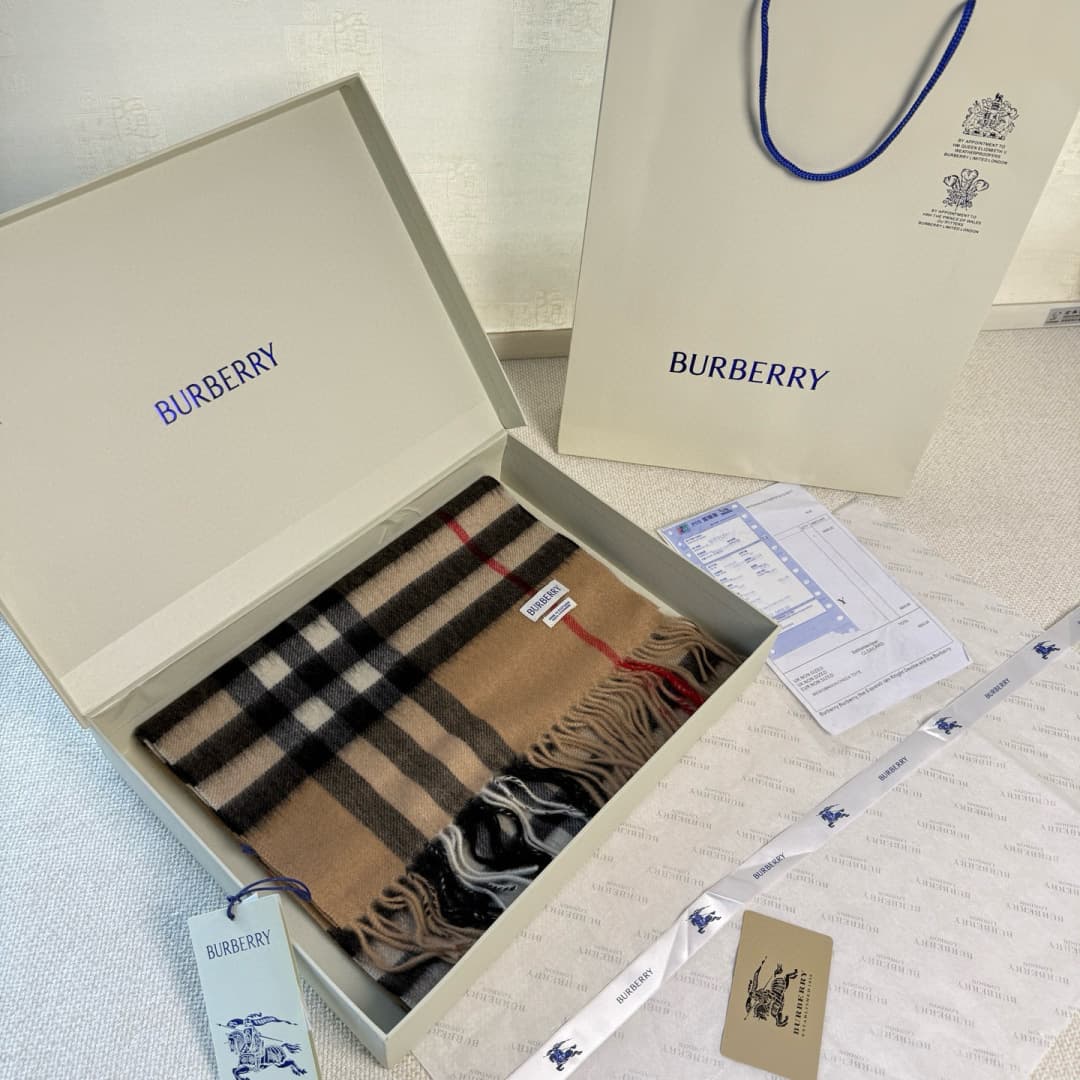 Burberry Cashmere Scarf High