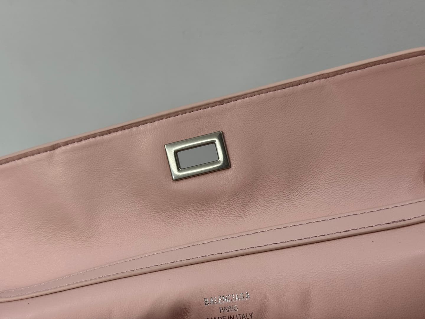 Balenciaga Rodeo Small Bag in Pink Leather With Silver-Tone Metal TOP