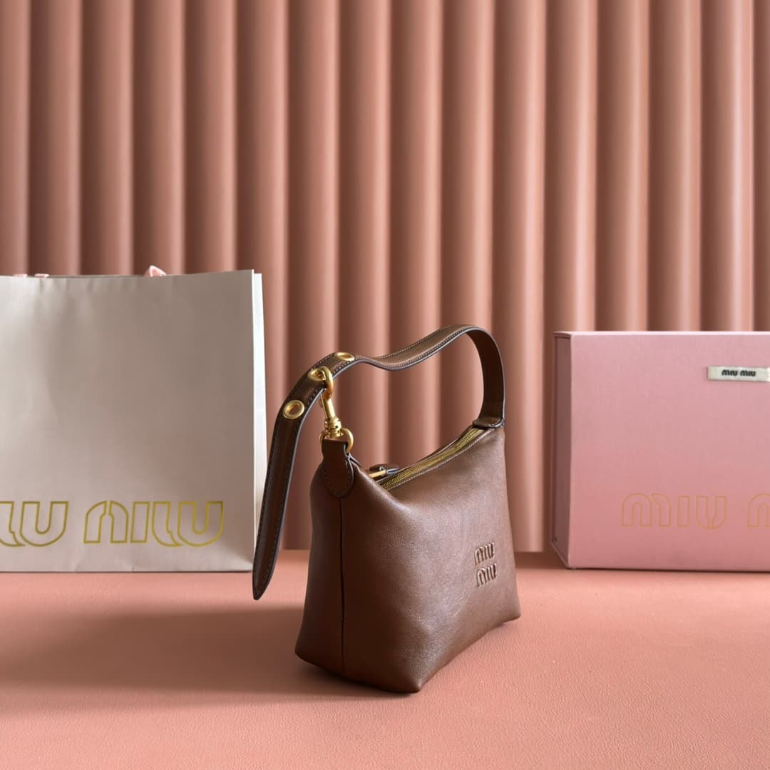 Miu Miu Nappa leather pouch 5NE841 Oak High