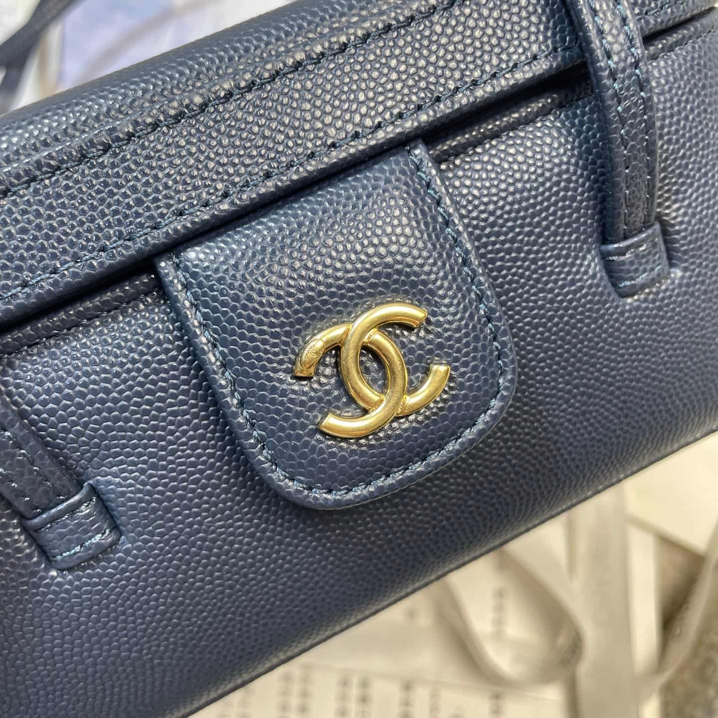 Chanel Long Vanity with Leather Strap Grained Shiny Calfskin & Gold-Tone Metal Navy Blue AP5067 A
