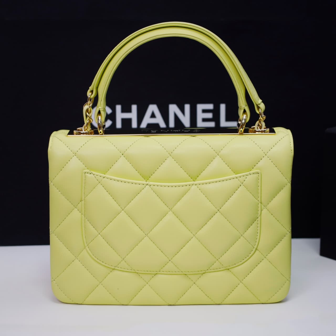 SMALL FLAP BAG WITH TOP HANDLE Lambskin Gold Metal Lemon yellow A