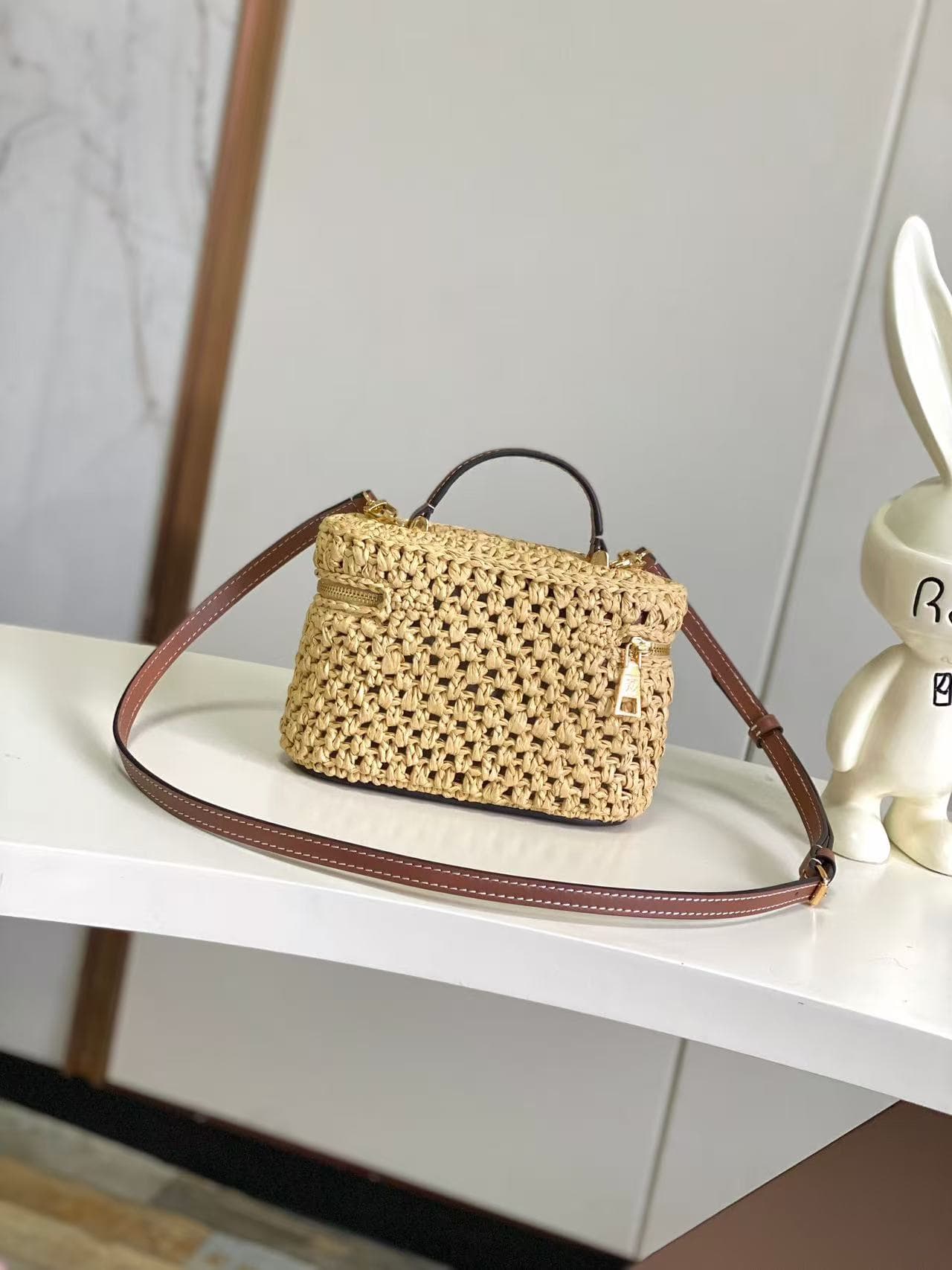 Louis Vuitton Vanity Chain Pouch Natural Tan Raffia M14303 High