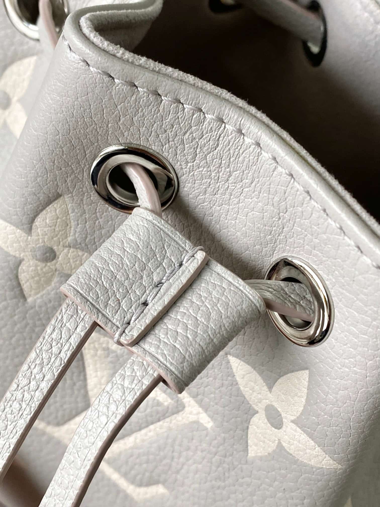 Louis Vuitton Nano Noé Embossed grained cowhide leather M14224 Brume Gray / White Quartz TOP
