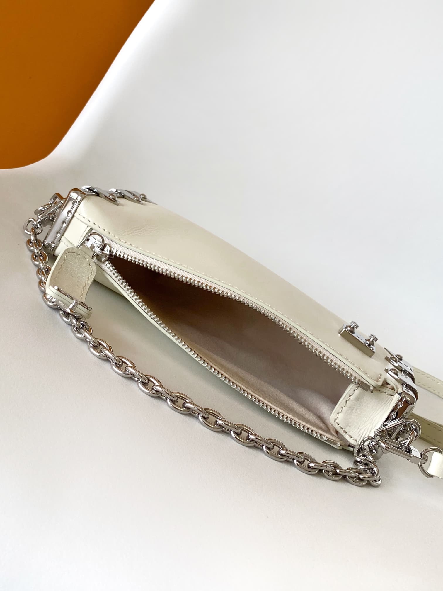 Louis Vuitton Slim Trunk Vanille Calfskin leather M12560 High