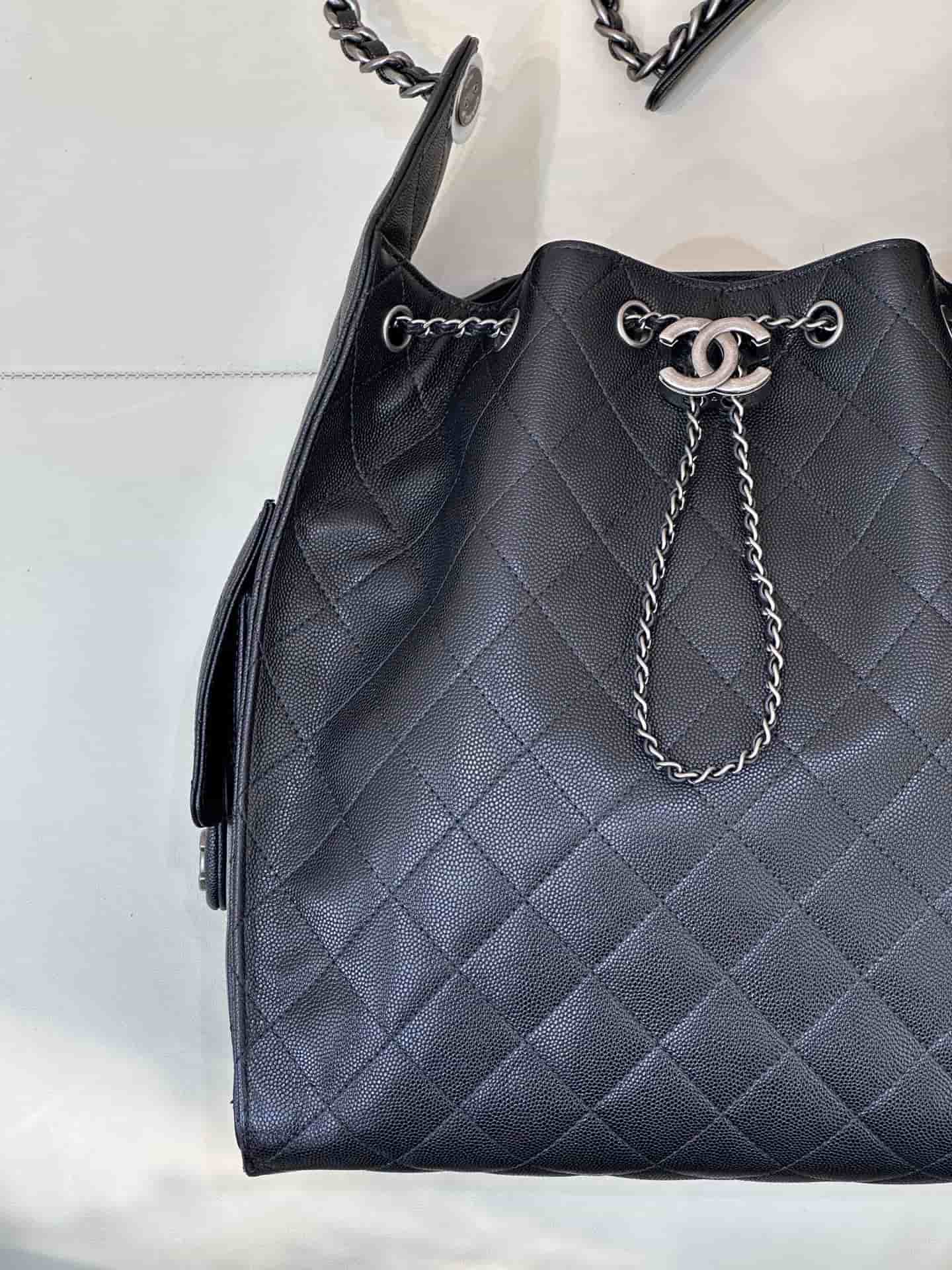 Chanel 25 Medium Hobo handbag AS5311 Grained Calfskin & Silver-tone Metal Black TOP