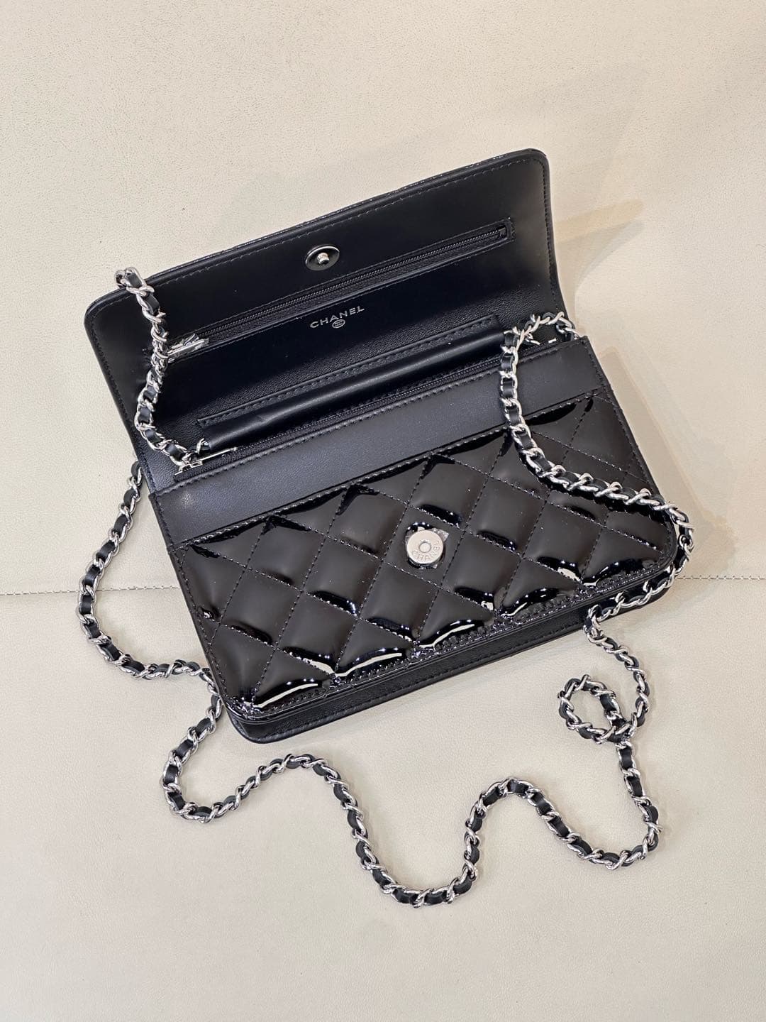 Chanel Wallet on Chain Patent Calfskin& Silver-tone Metal AP0250 Black TOP