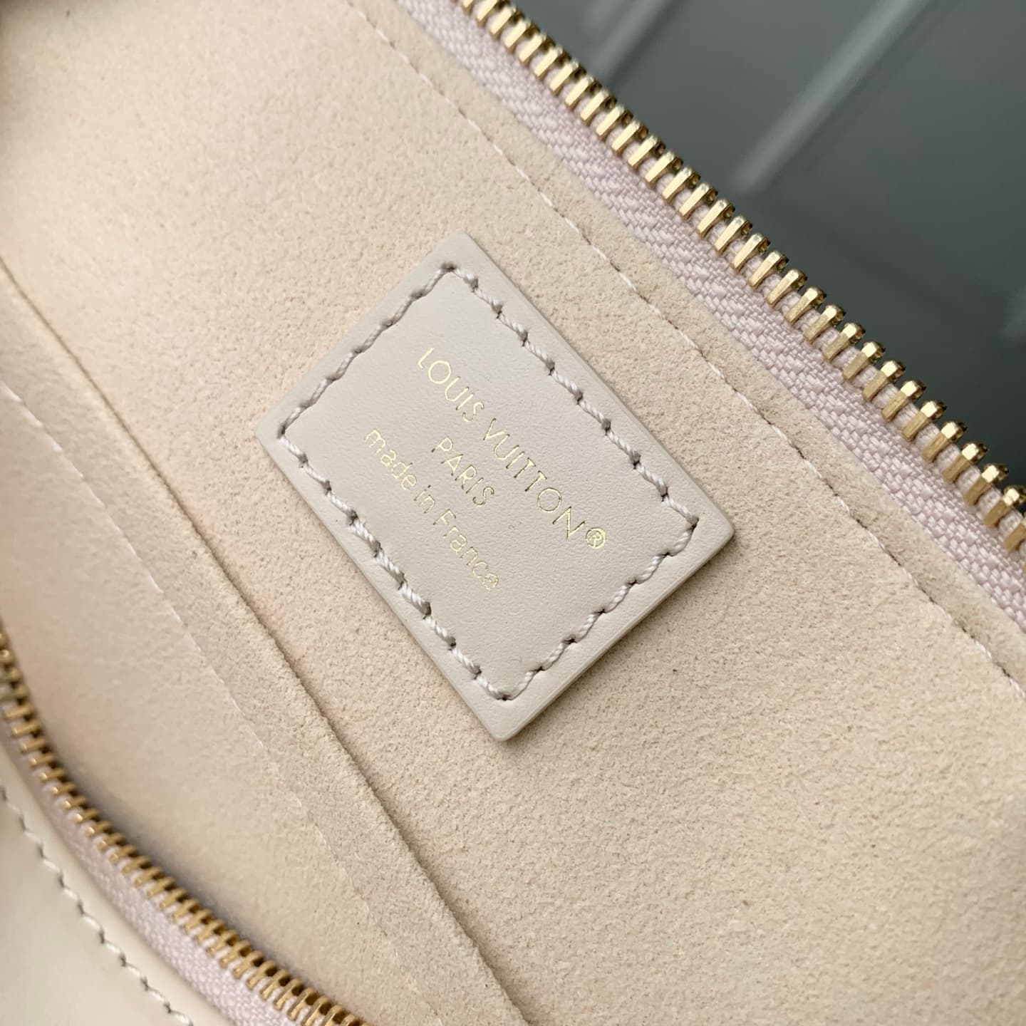 Louis Vuitton Skyline PM Cream Cowhide leather M29153 High