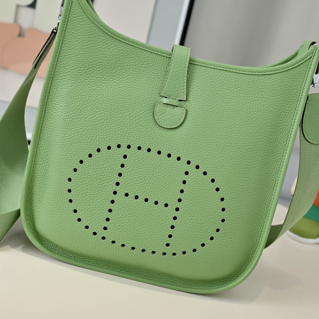 Hermes Evelyne III PM Bag Clemence Leather In Light Green High