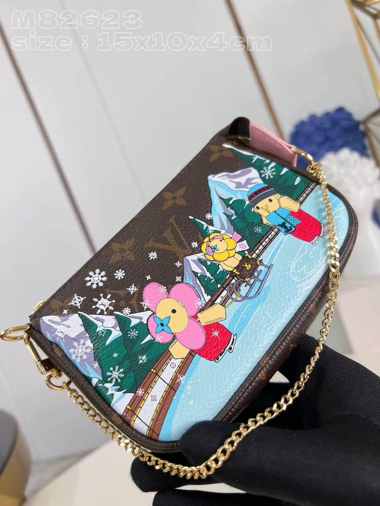 Louis Vuitton Mini Pochette Accessoires M82623 High