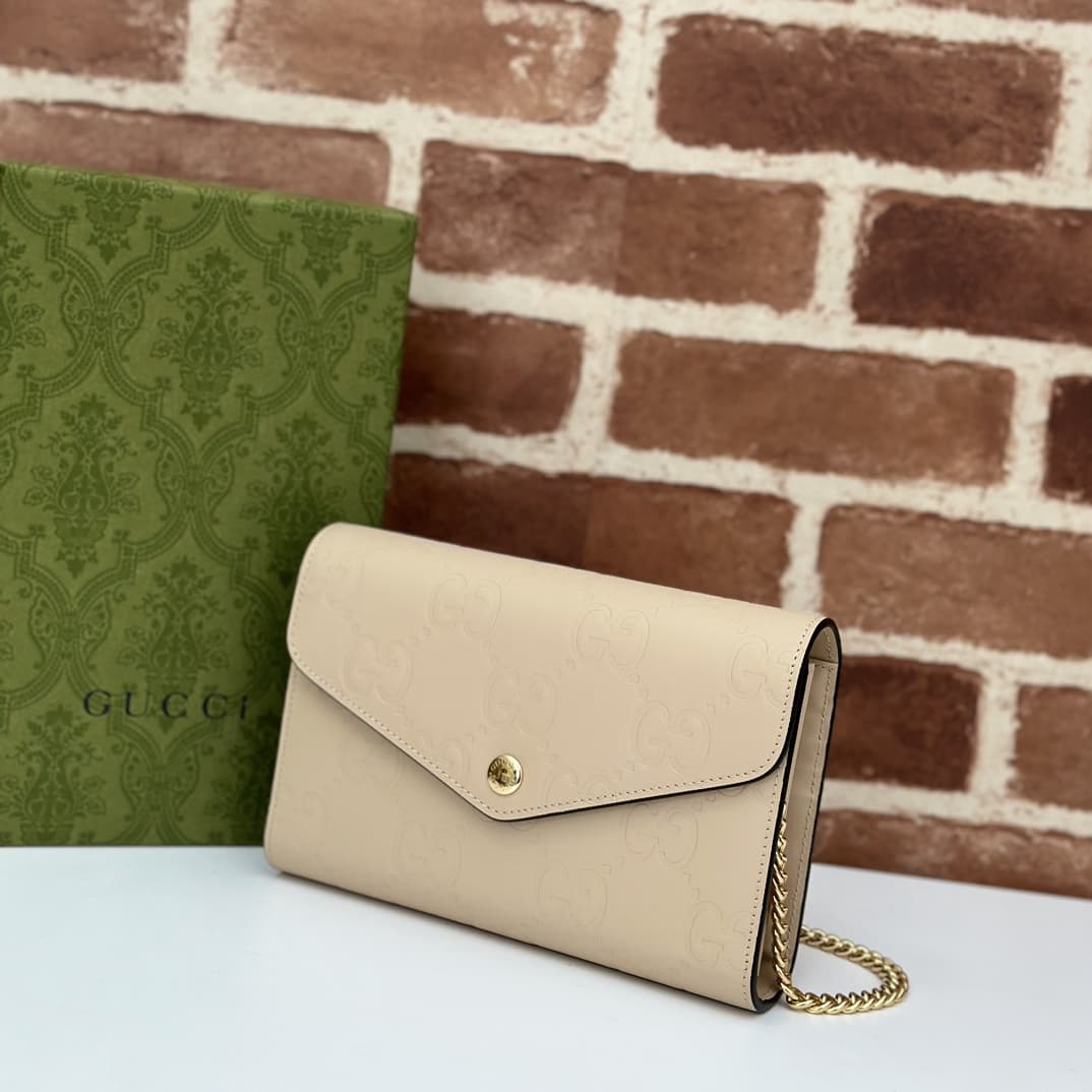 Gucci GG pochette in  GG leather 781555 High