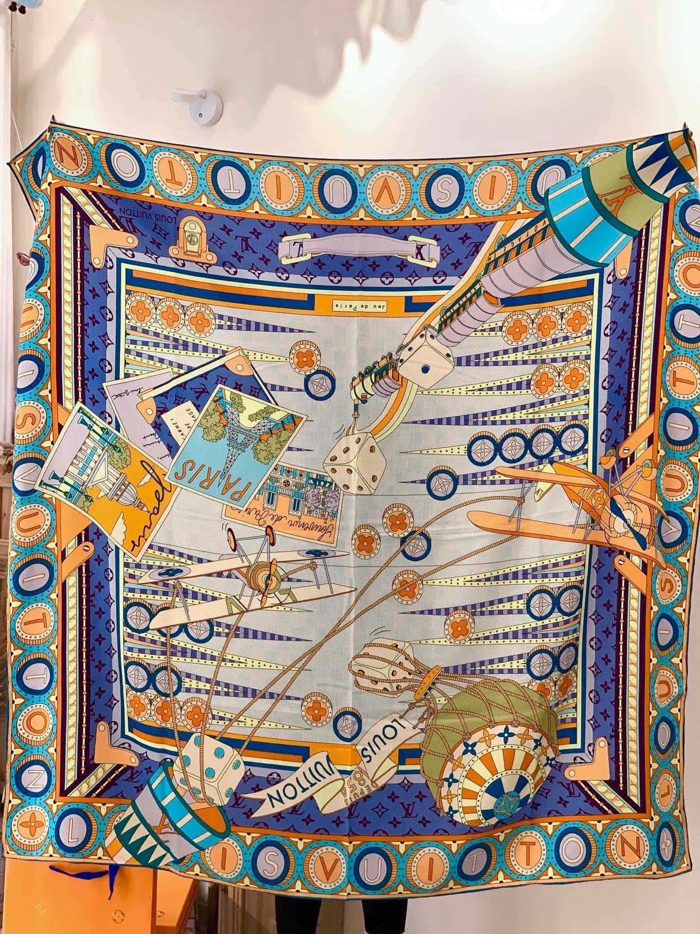 Louis Vuitton Jeu de Voyage square scarf